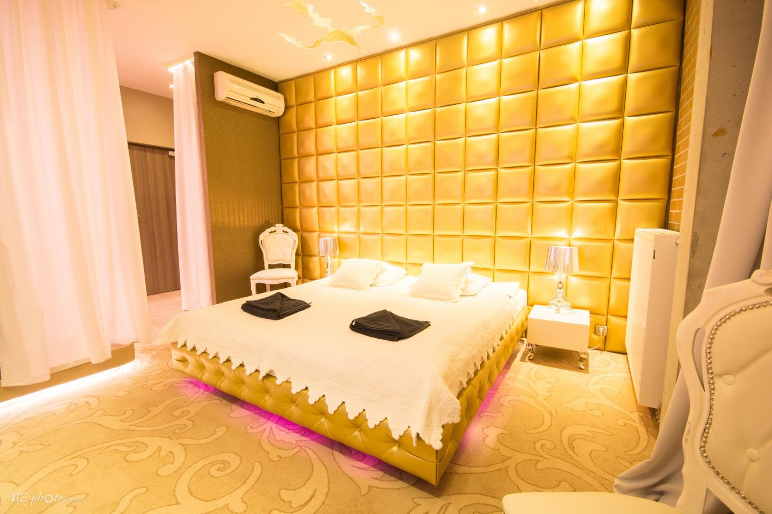 Double Room - Photo 2
