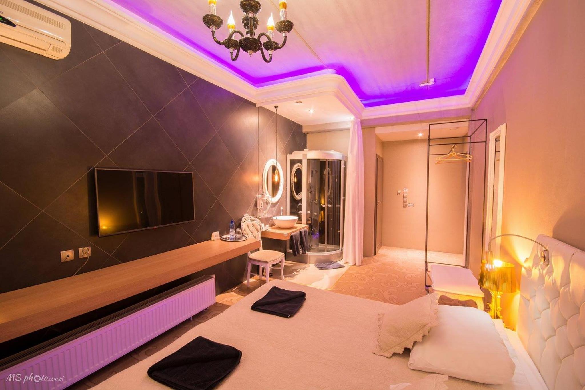 Double Room - Photo 6
