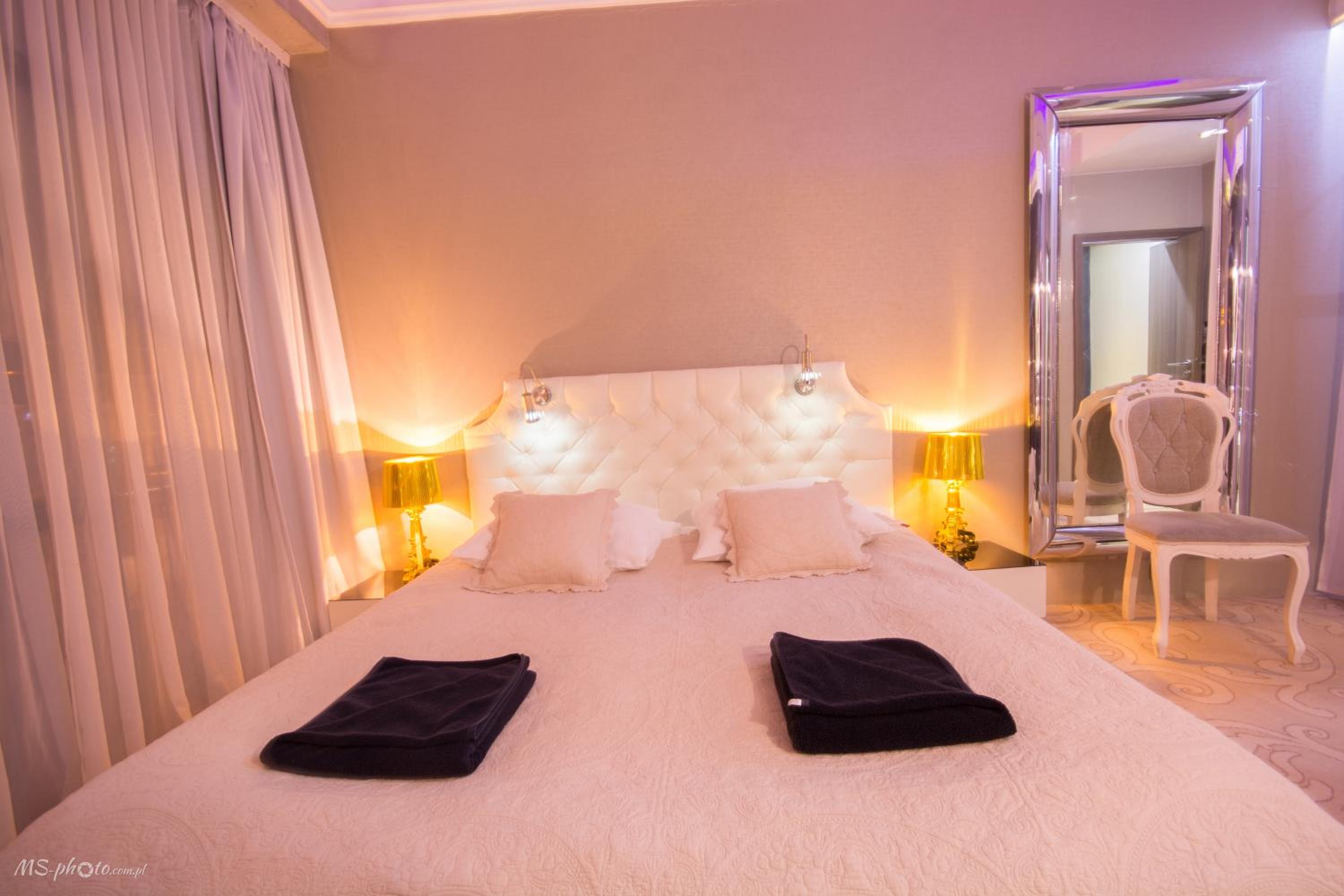 Double Room - Photo 9