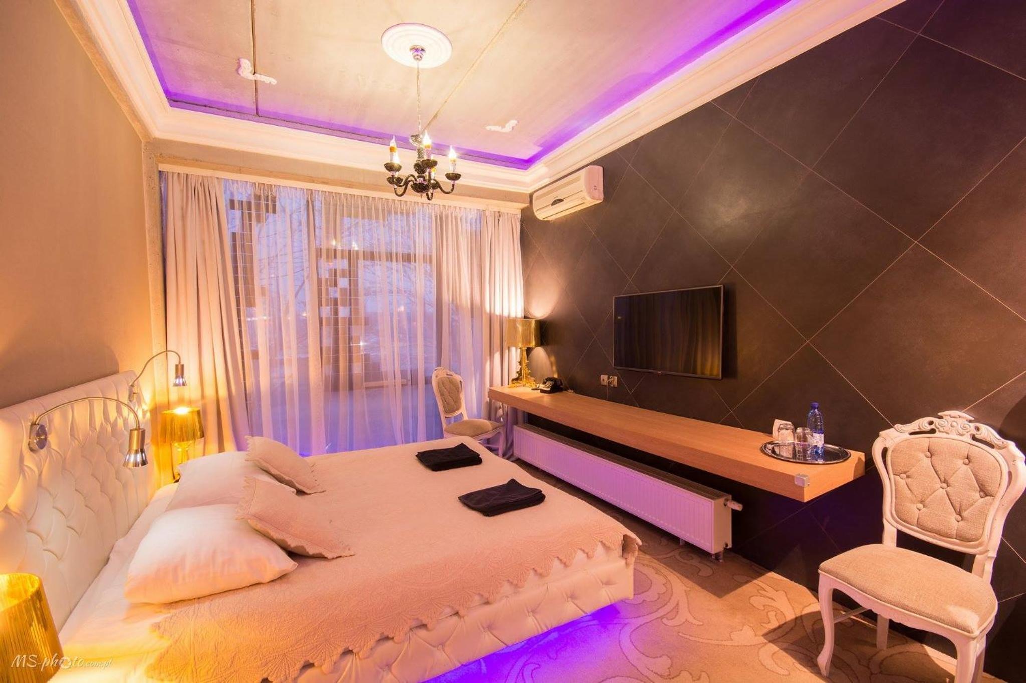Twin Room - Photo 7