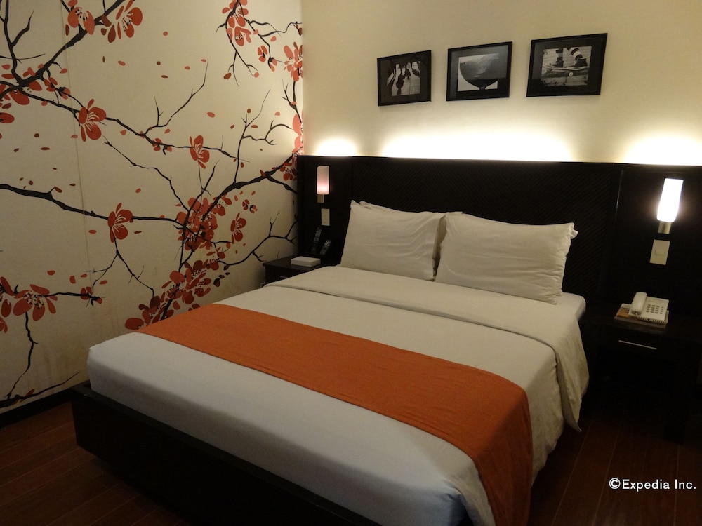 Deluxe Single Room, 1 Queen Bed, Accessible photo 3