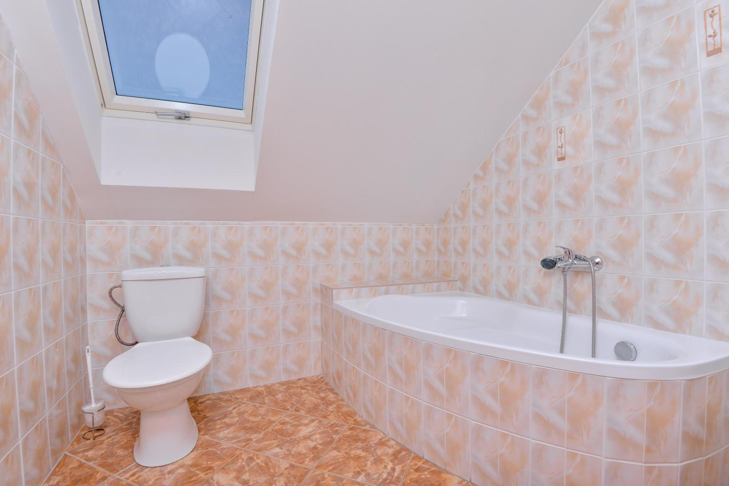 Two-Bedroom Apartment - Photo 12