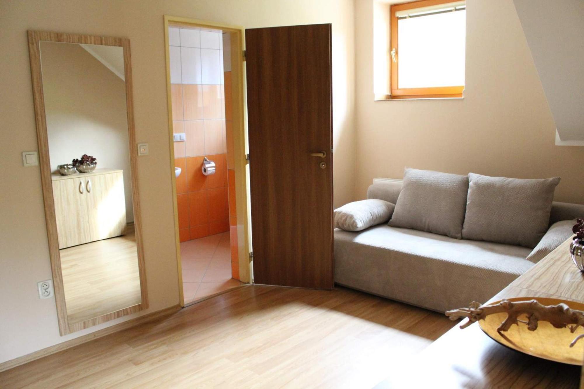 Family Room photo 3