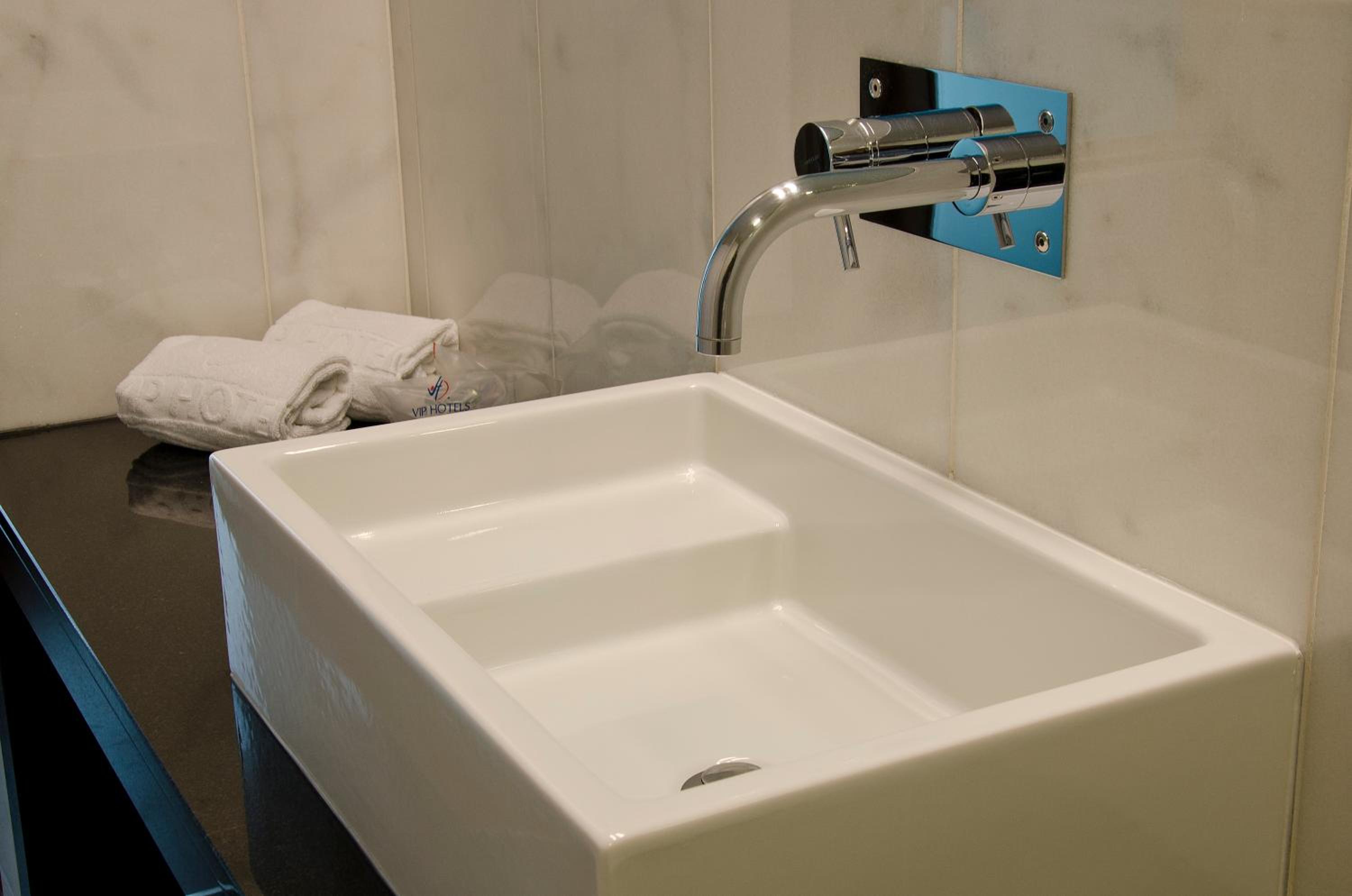 Available room