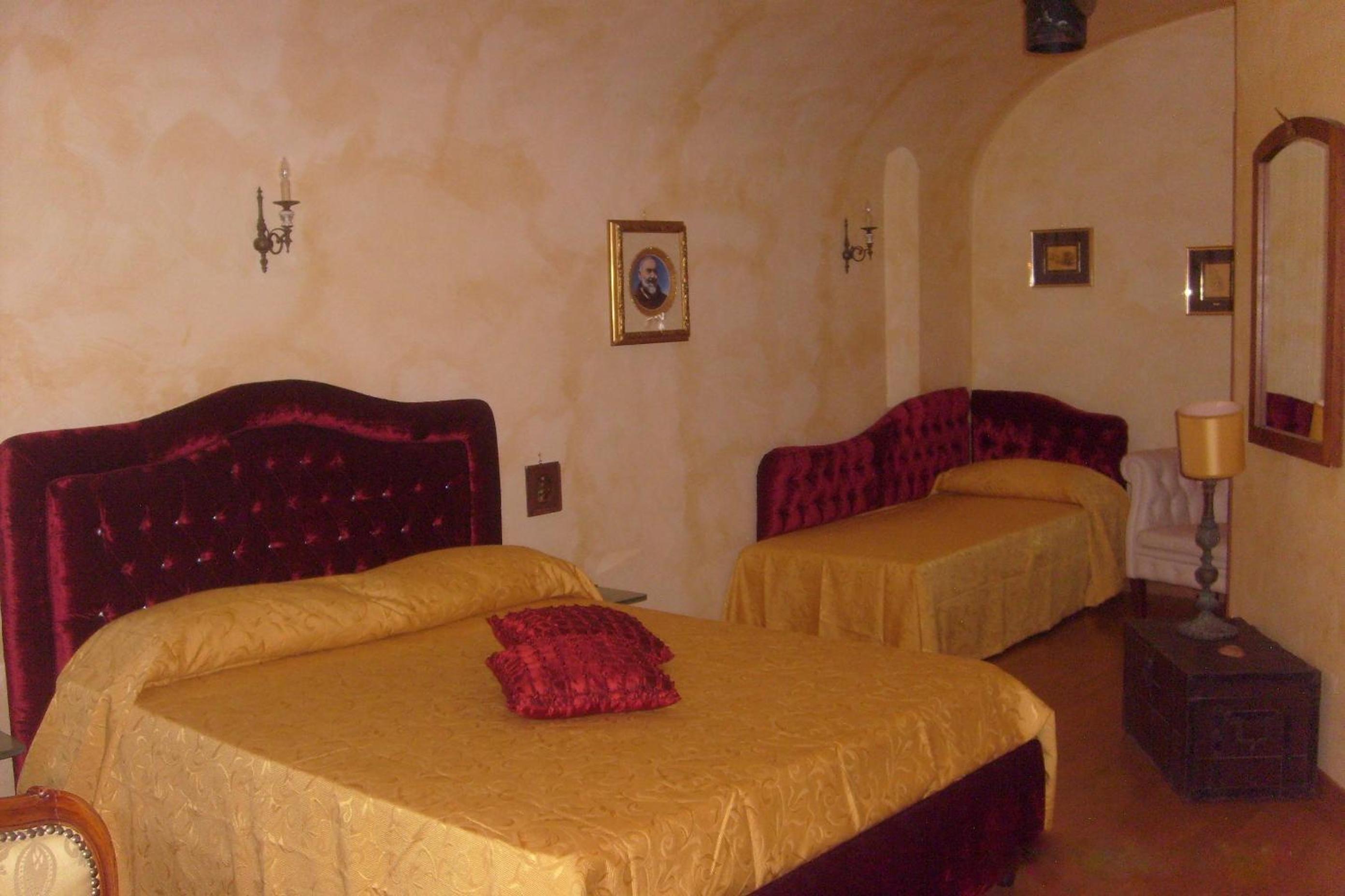 Deluxe Quadruple Room