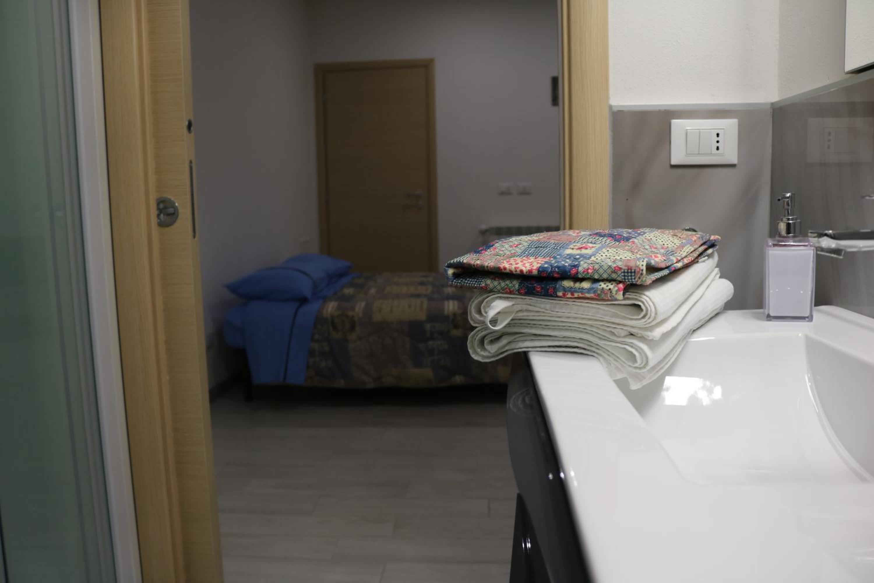 Triple Room - Photo 36