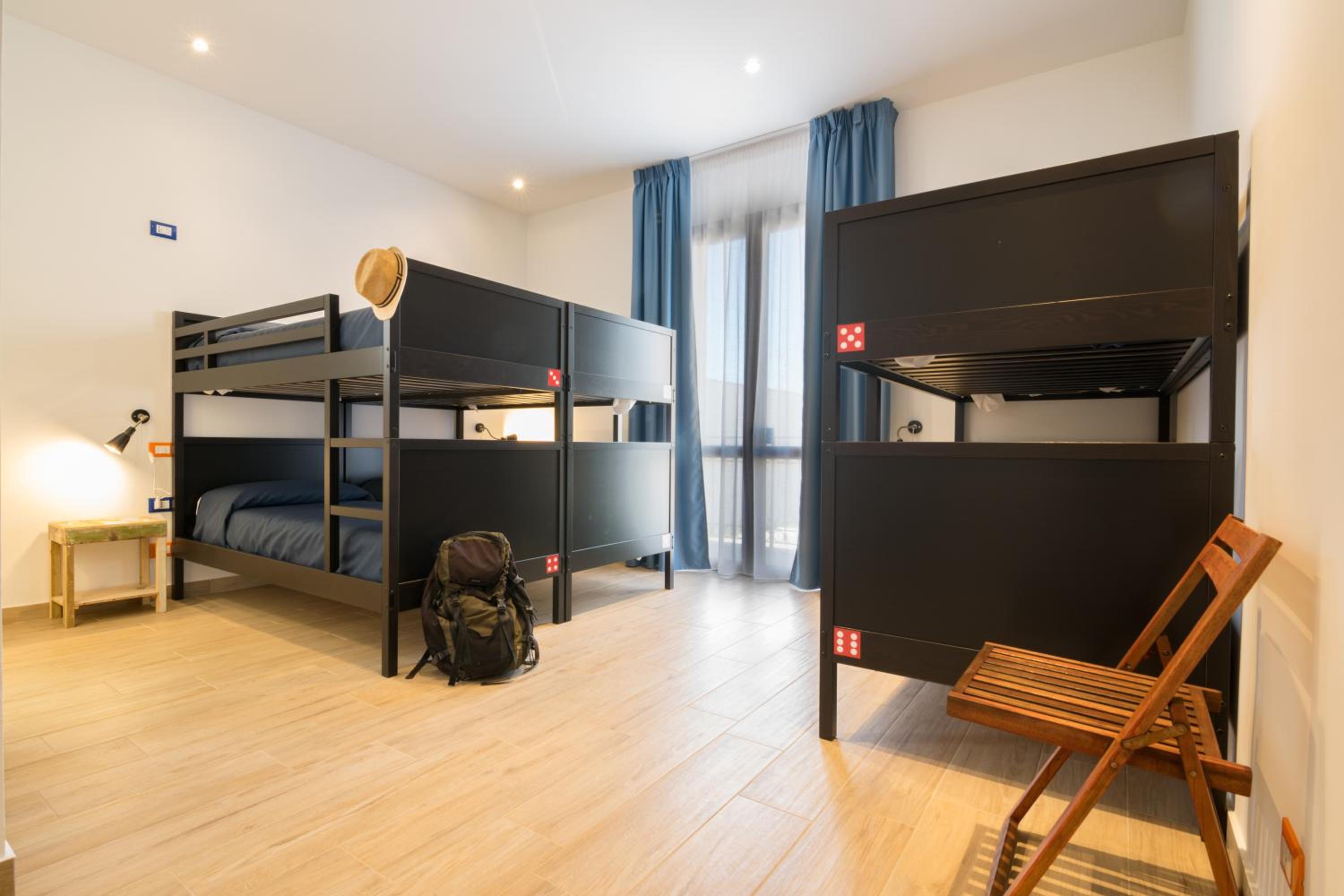 Single Bed in Mixed Dormitory Room photo 1