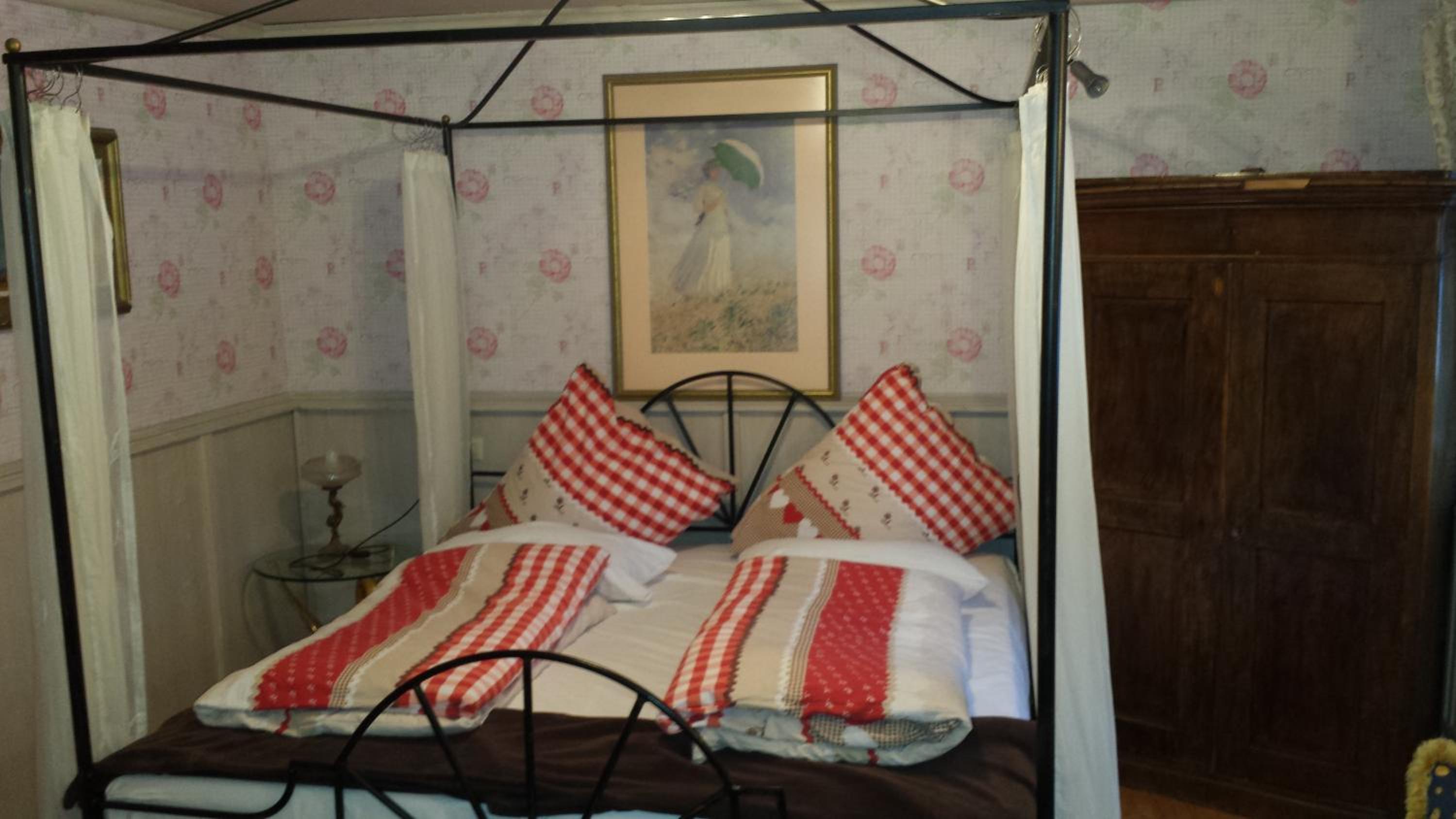 Boutique Room - Photo 1
