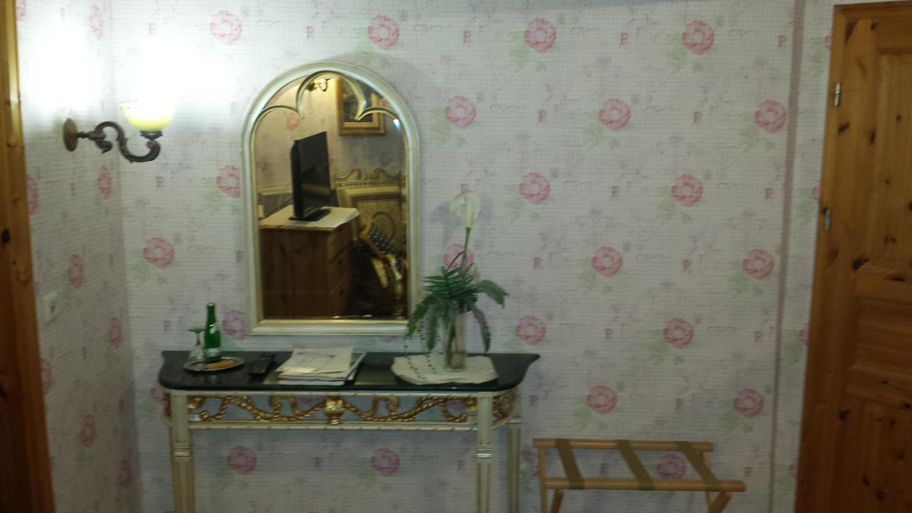 Boutique Room - Photo 5