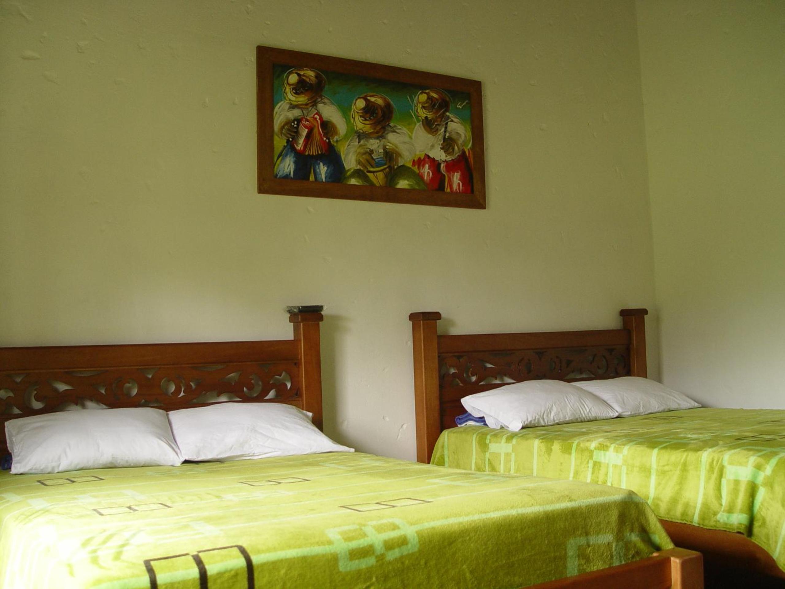 Twin Room With Private Bathroom photo 1