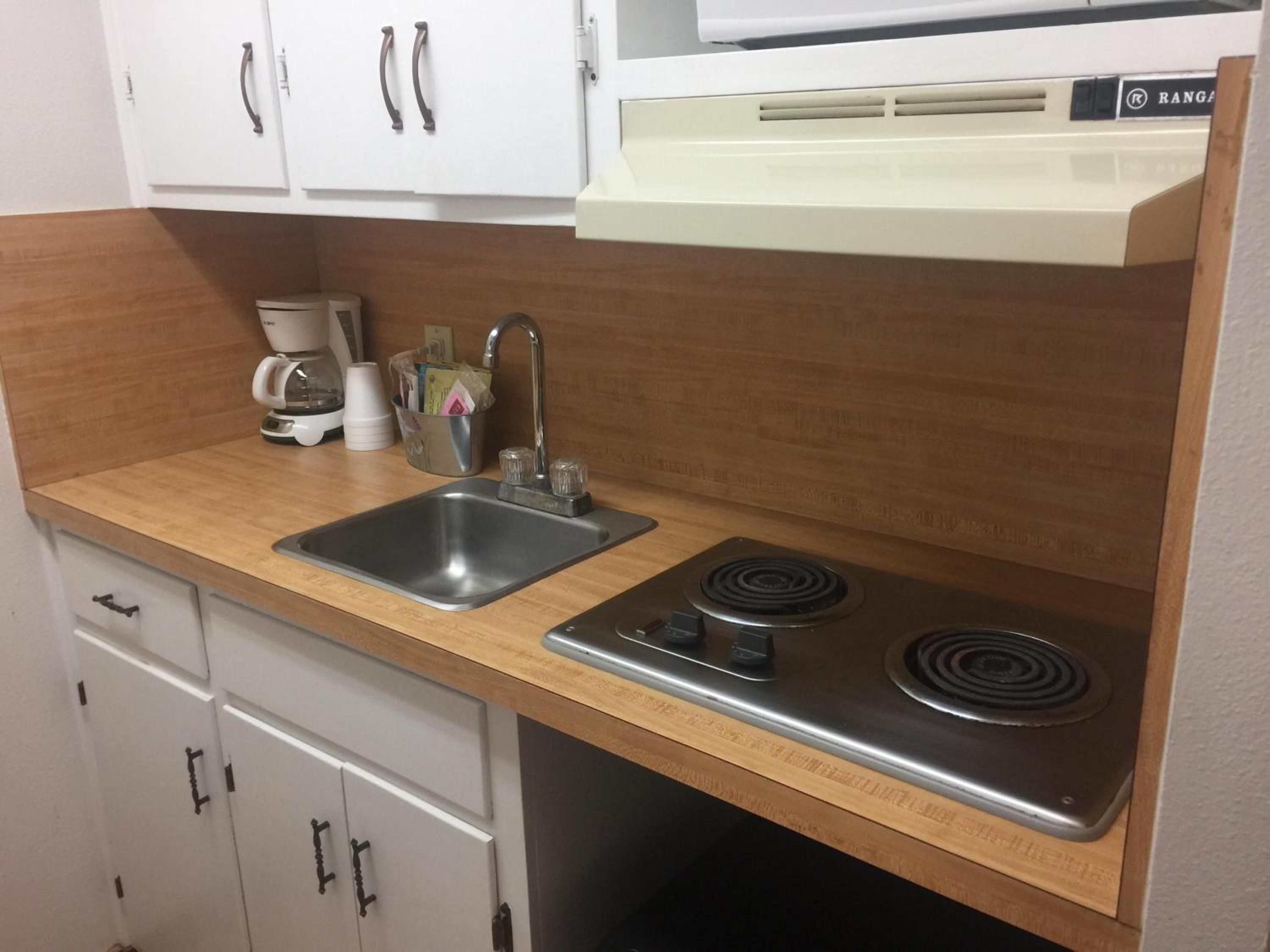 Double Room with Two Double Beds with Kitchenette - Photo 14