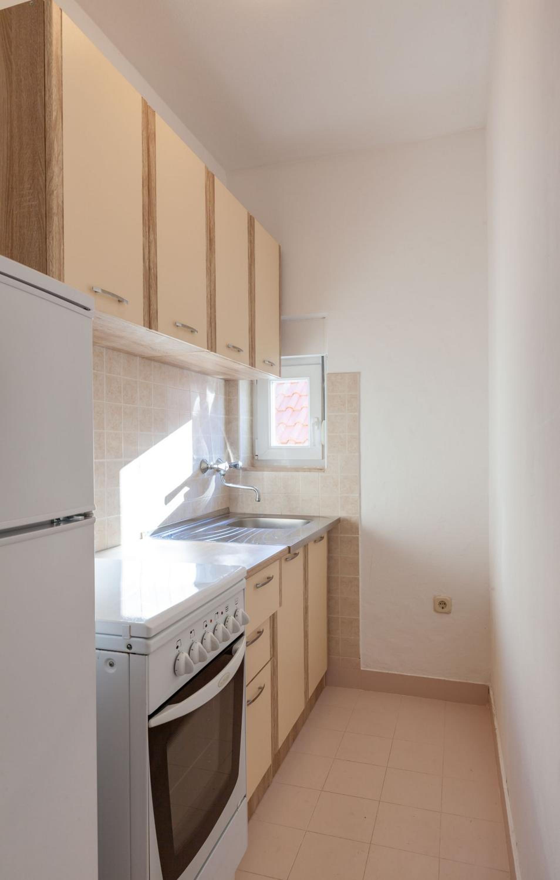 One Bedroom Apartment with Balcony and Sea View photo 3