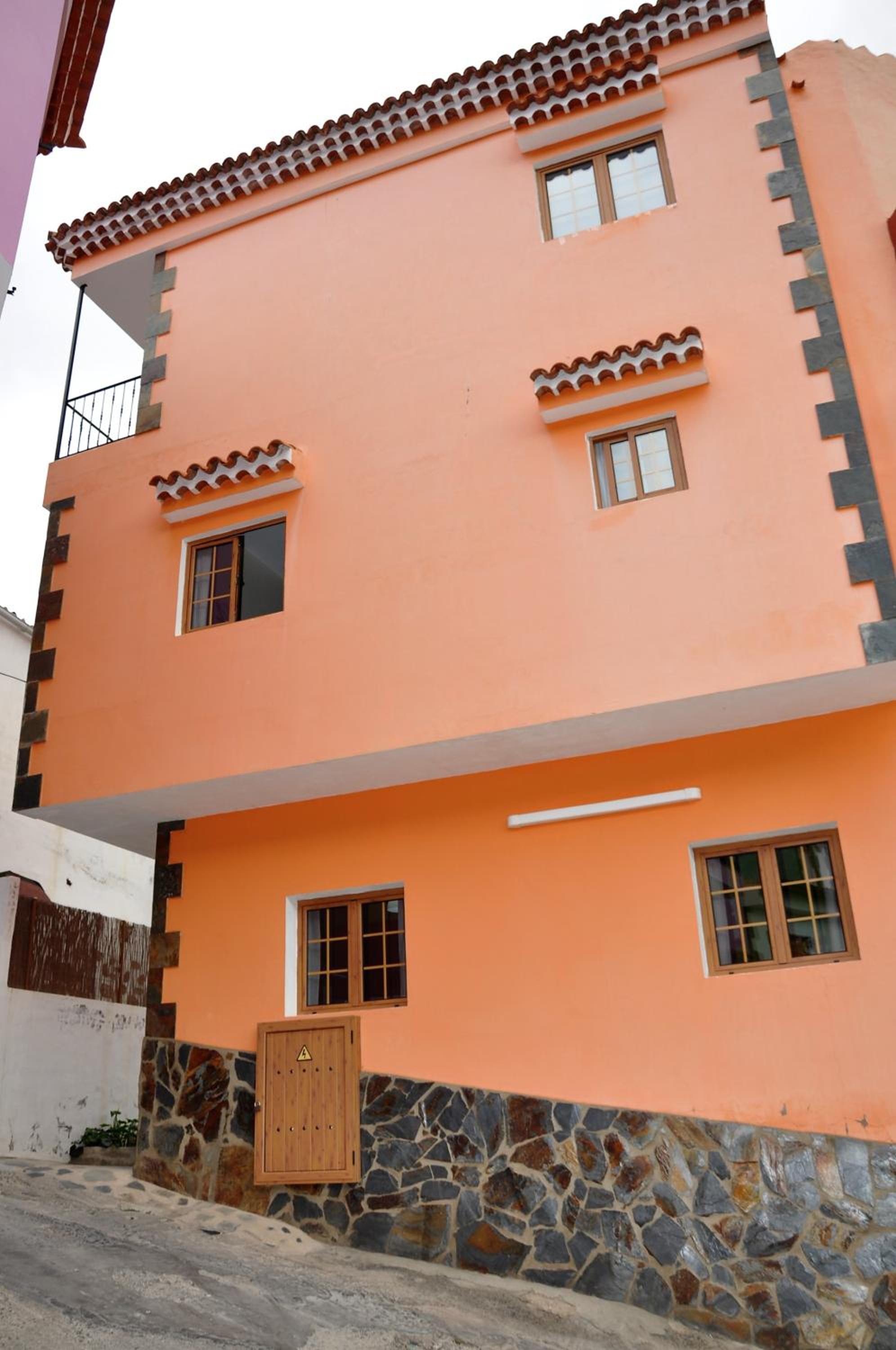 Two-Bedroom House photo 2
