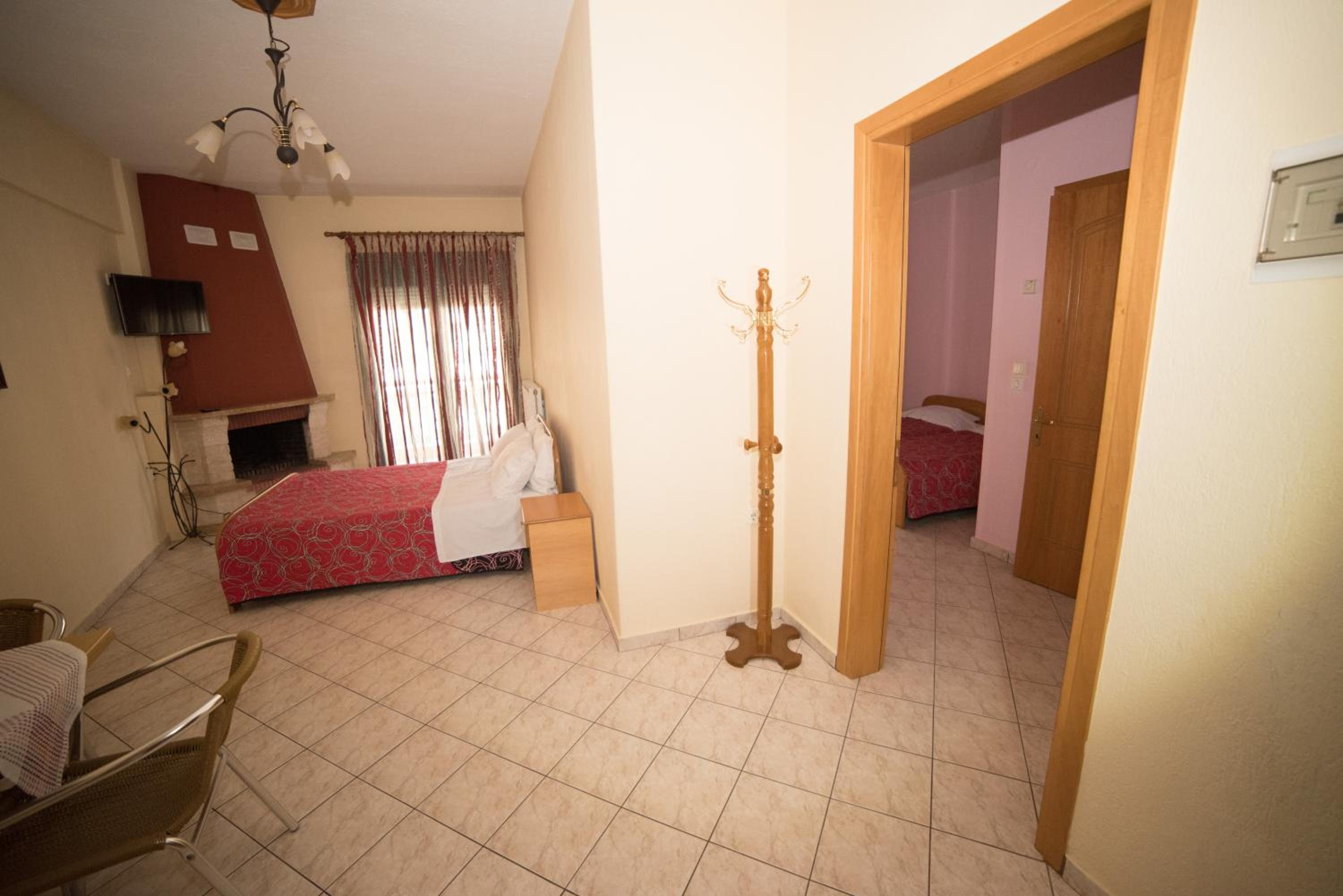 Quadruple Room - Photo 4