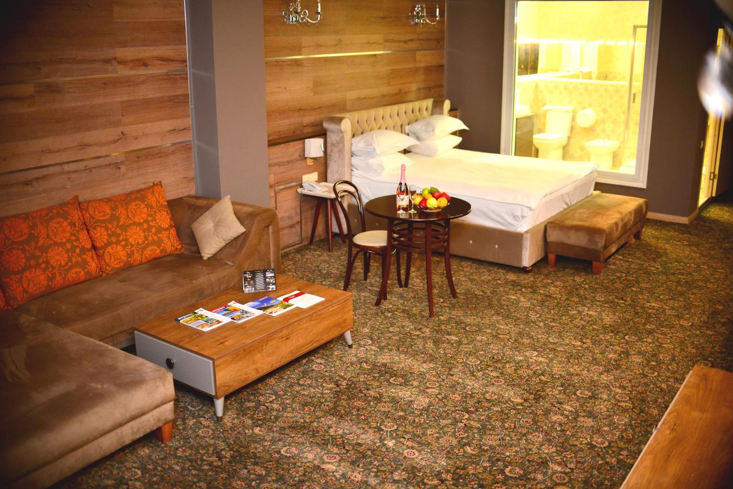Suite photo 1