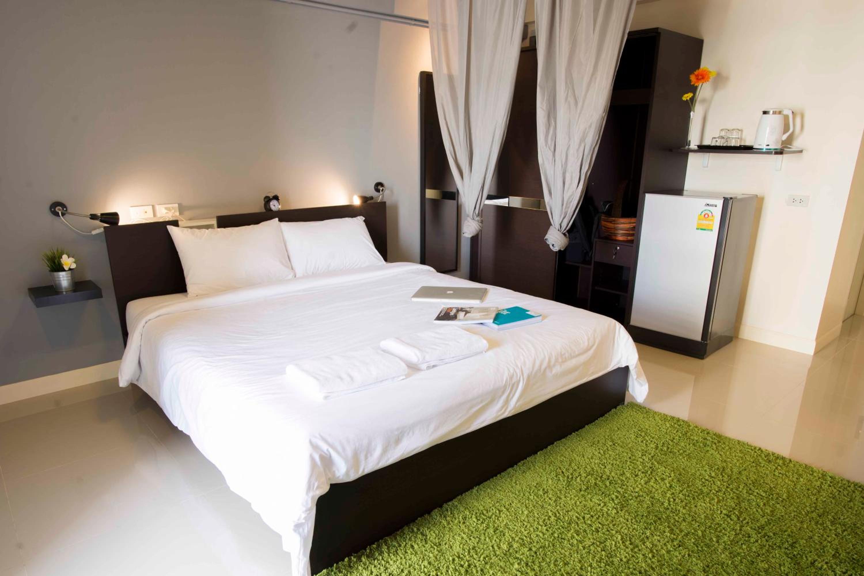 Deluxe King Room photo 2