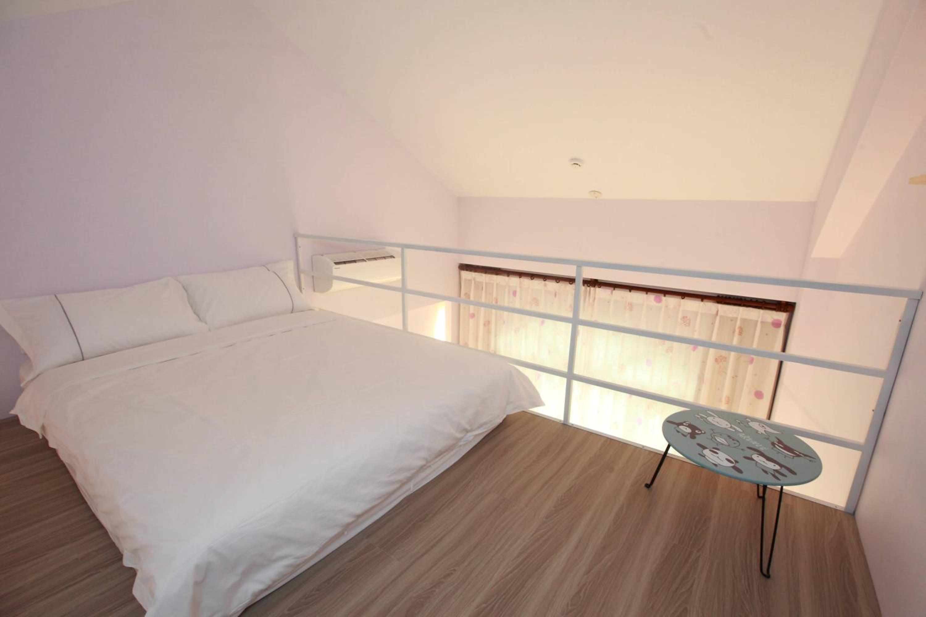 Quadruple Room with Private Bathroom photo 2
