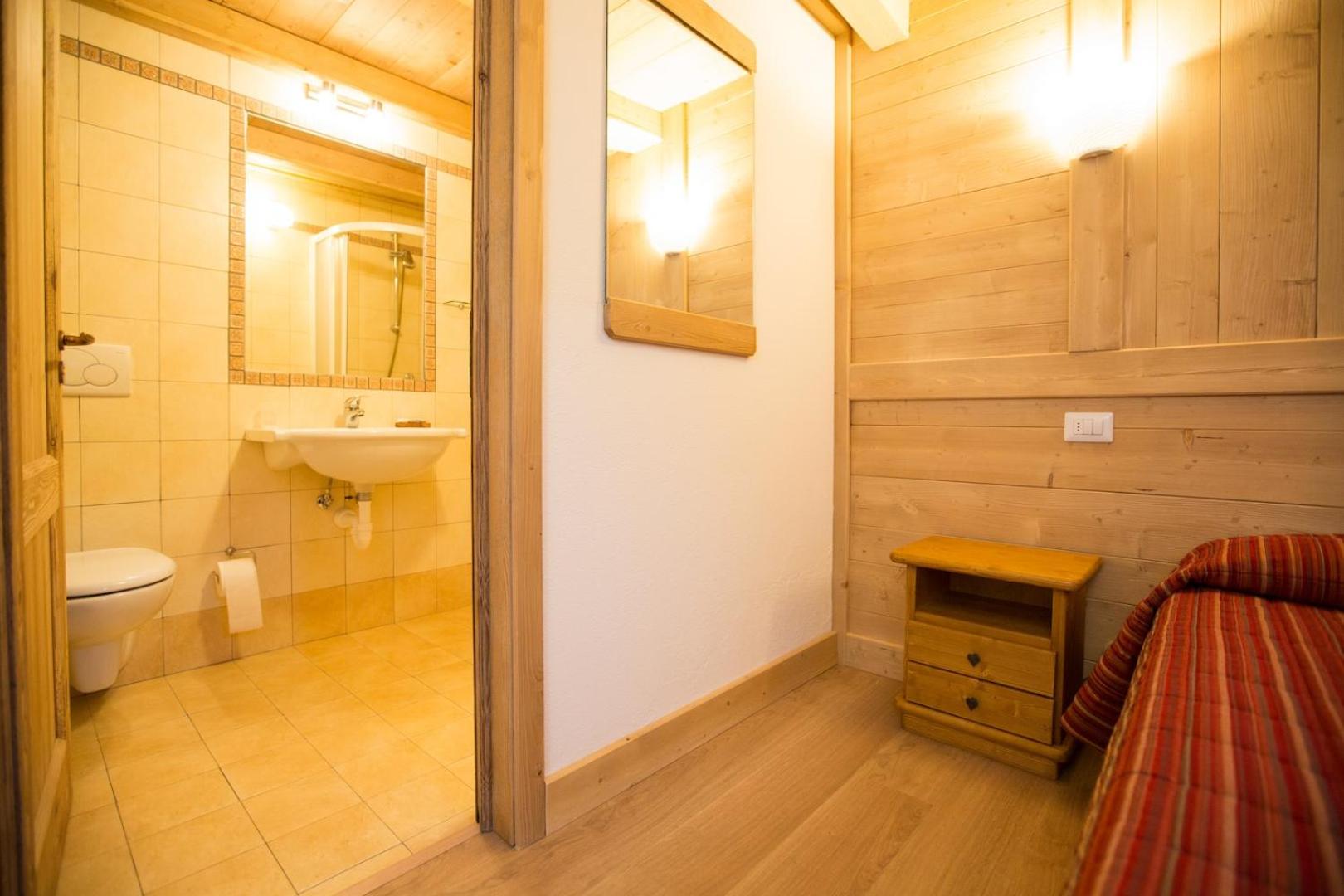 Classic Double or Twin Room - Photo 3