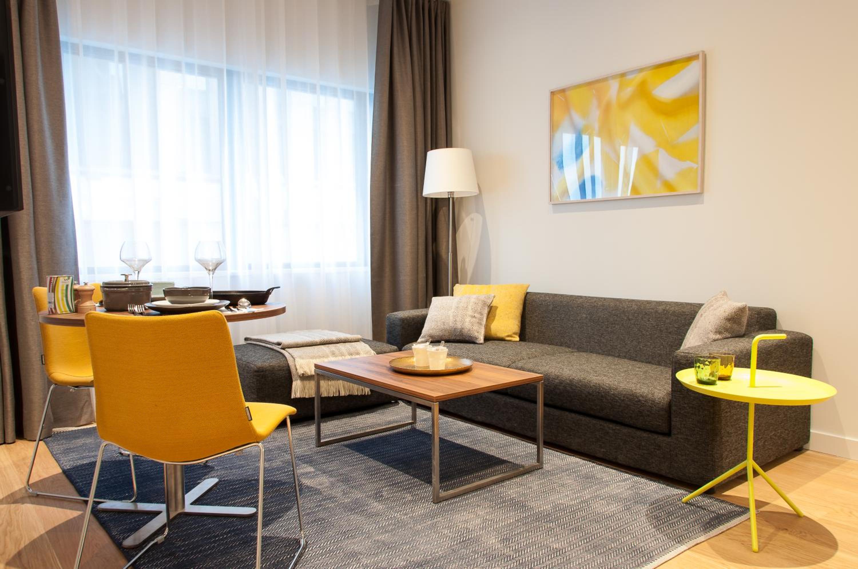 Superior One Bedroom Apartment
