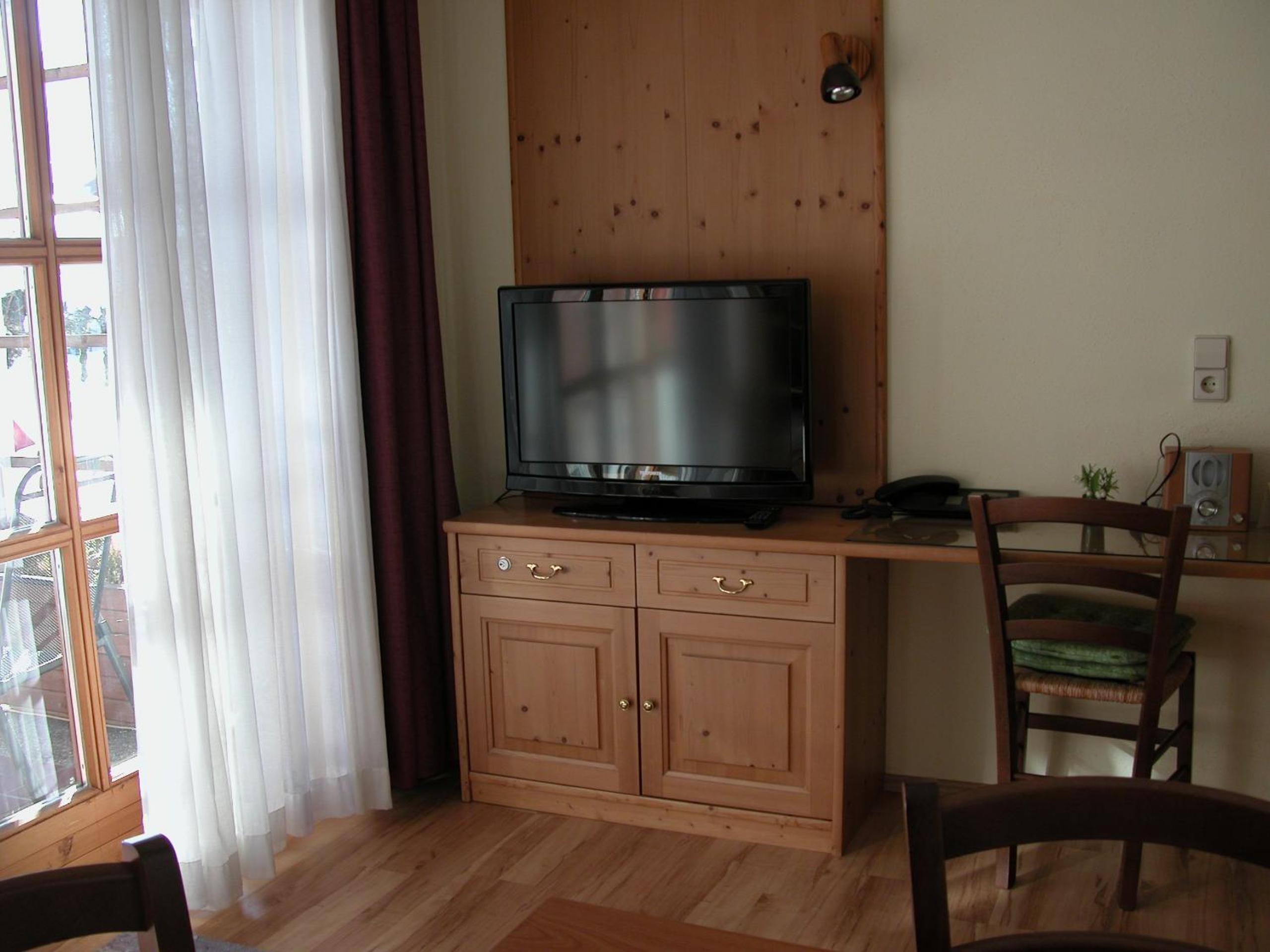 Deluxe Family Suite photo 1