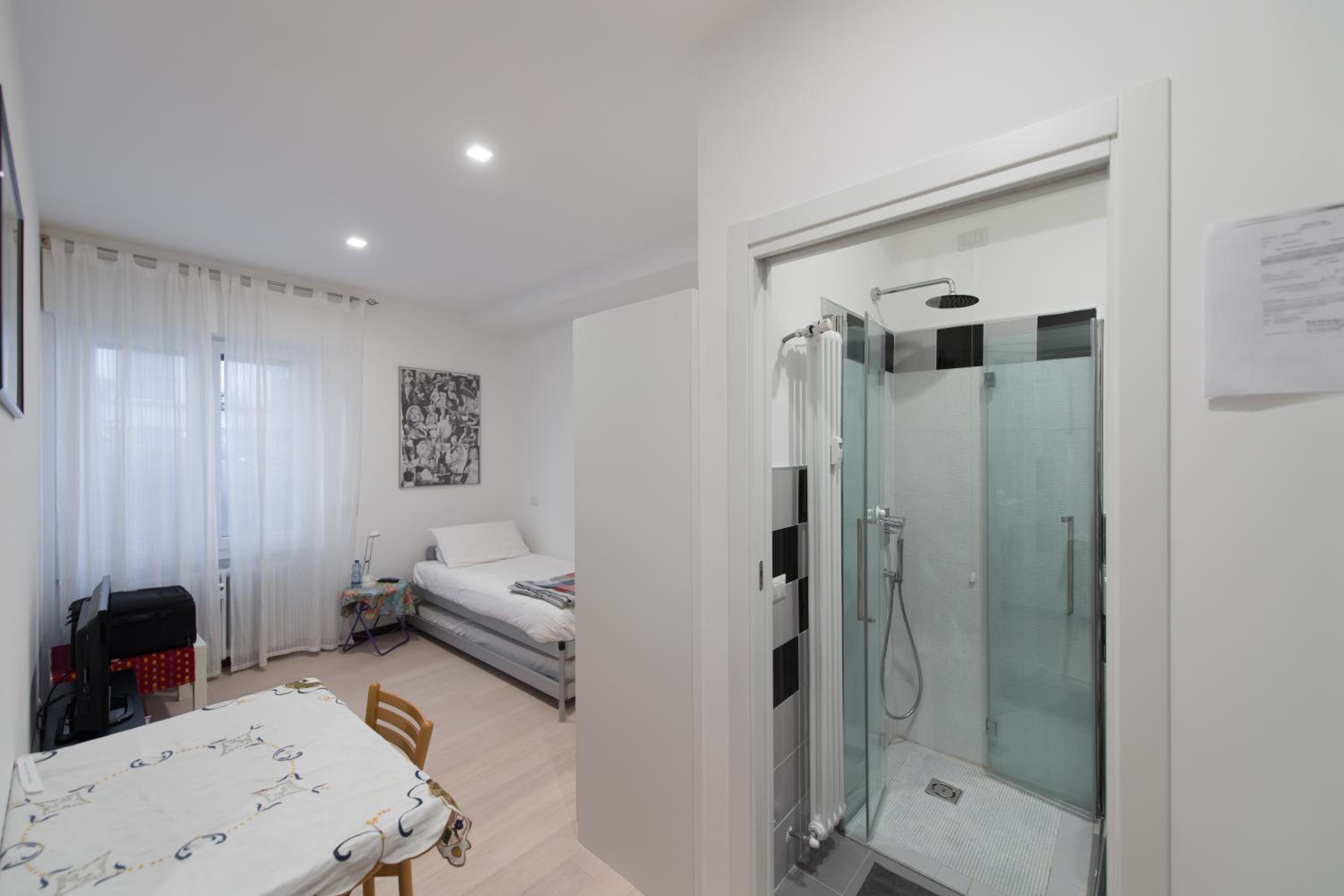 Standard Single Room with Shower
