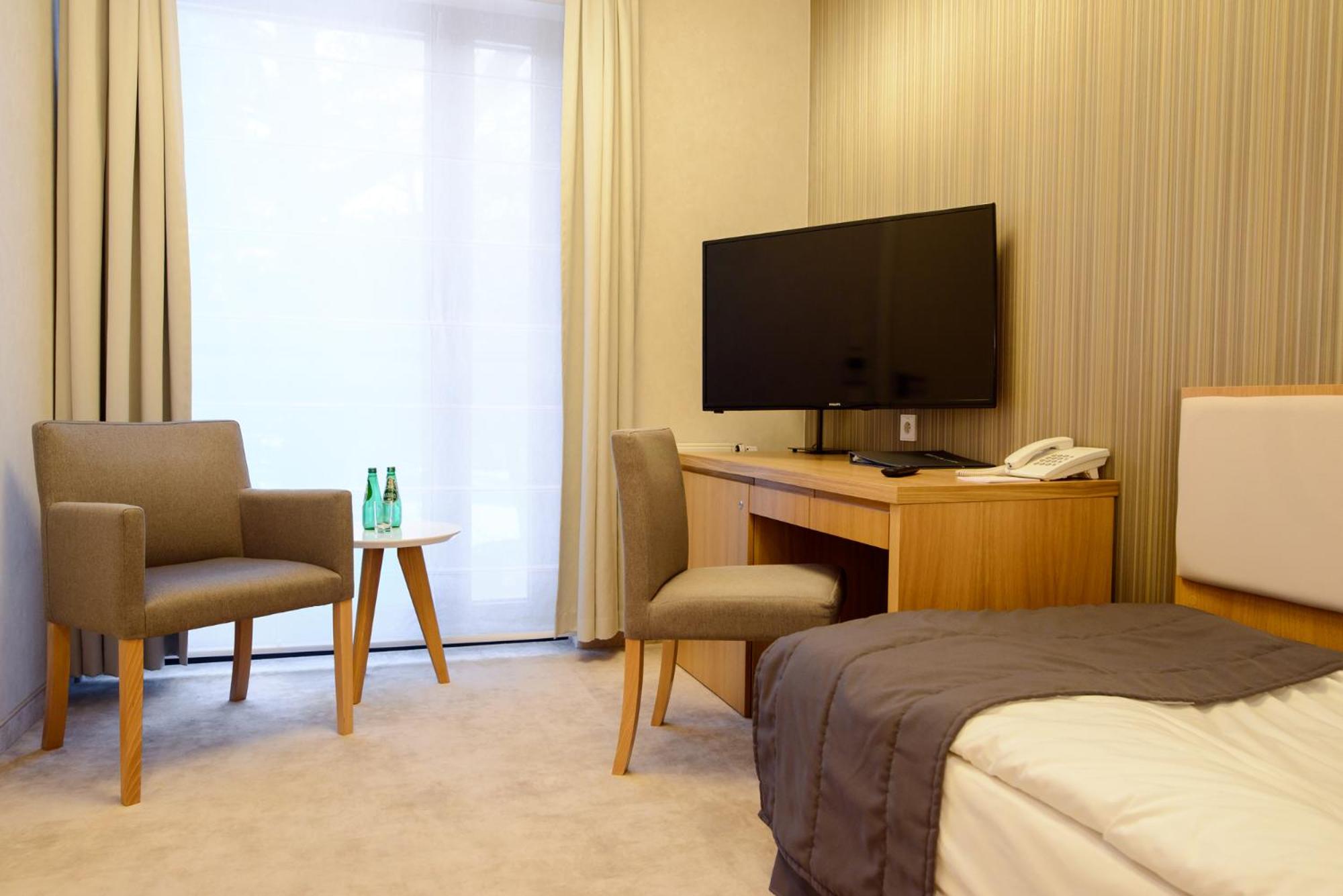 Standard Single Room with Shower photo 1