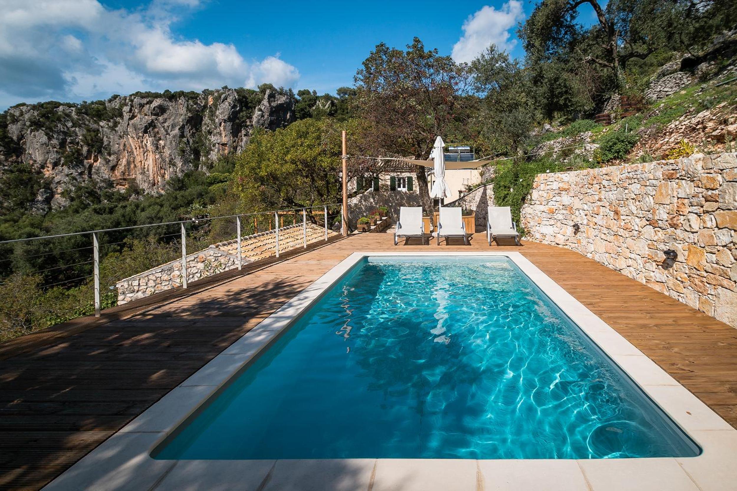 Villa photo 2