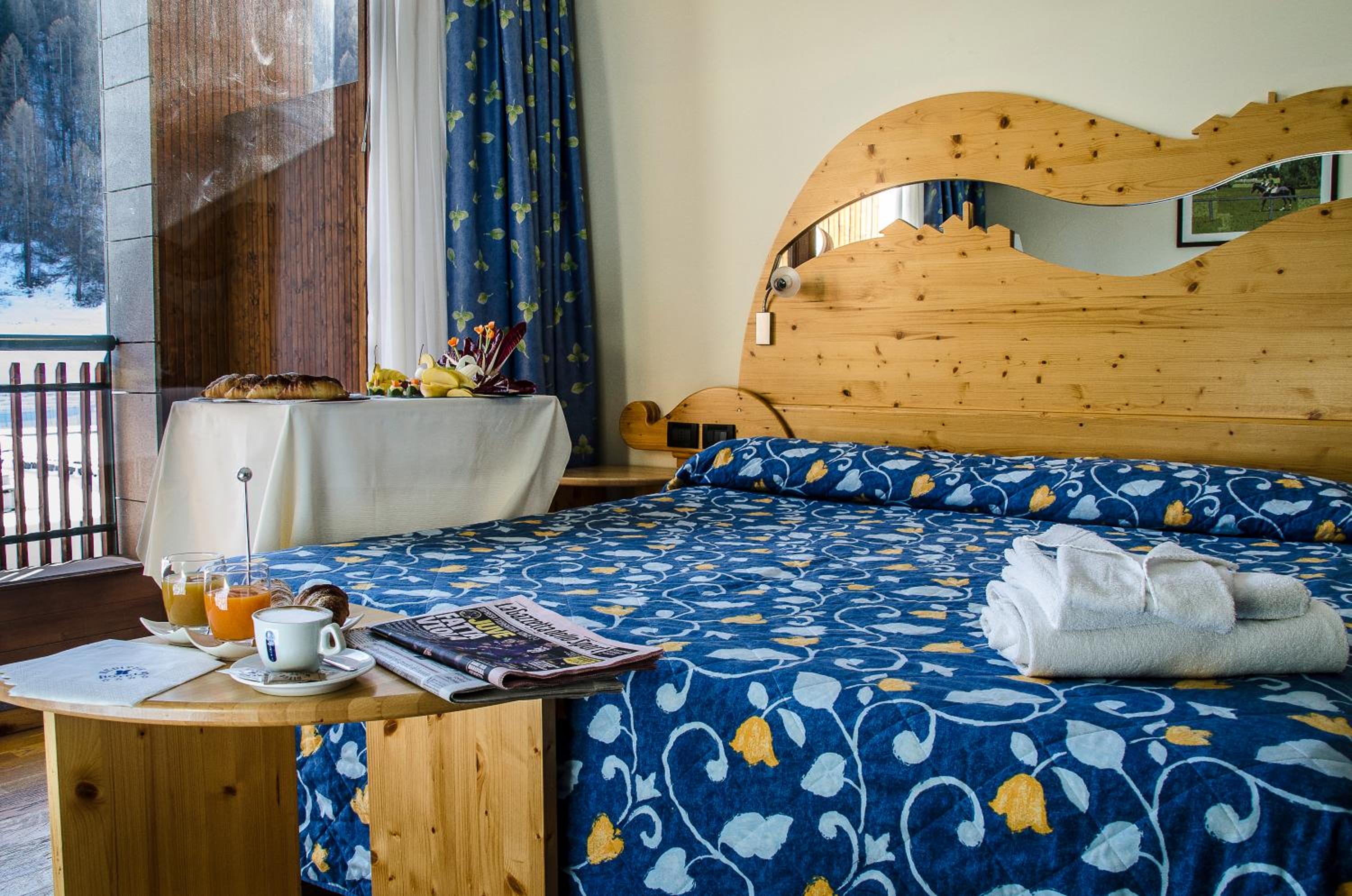Double or Twin Room with Balcony photo 3