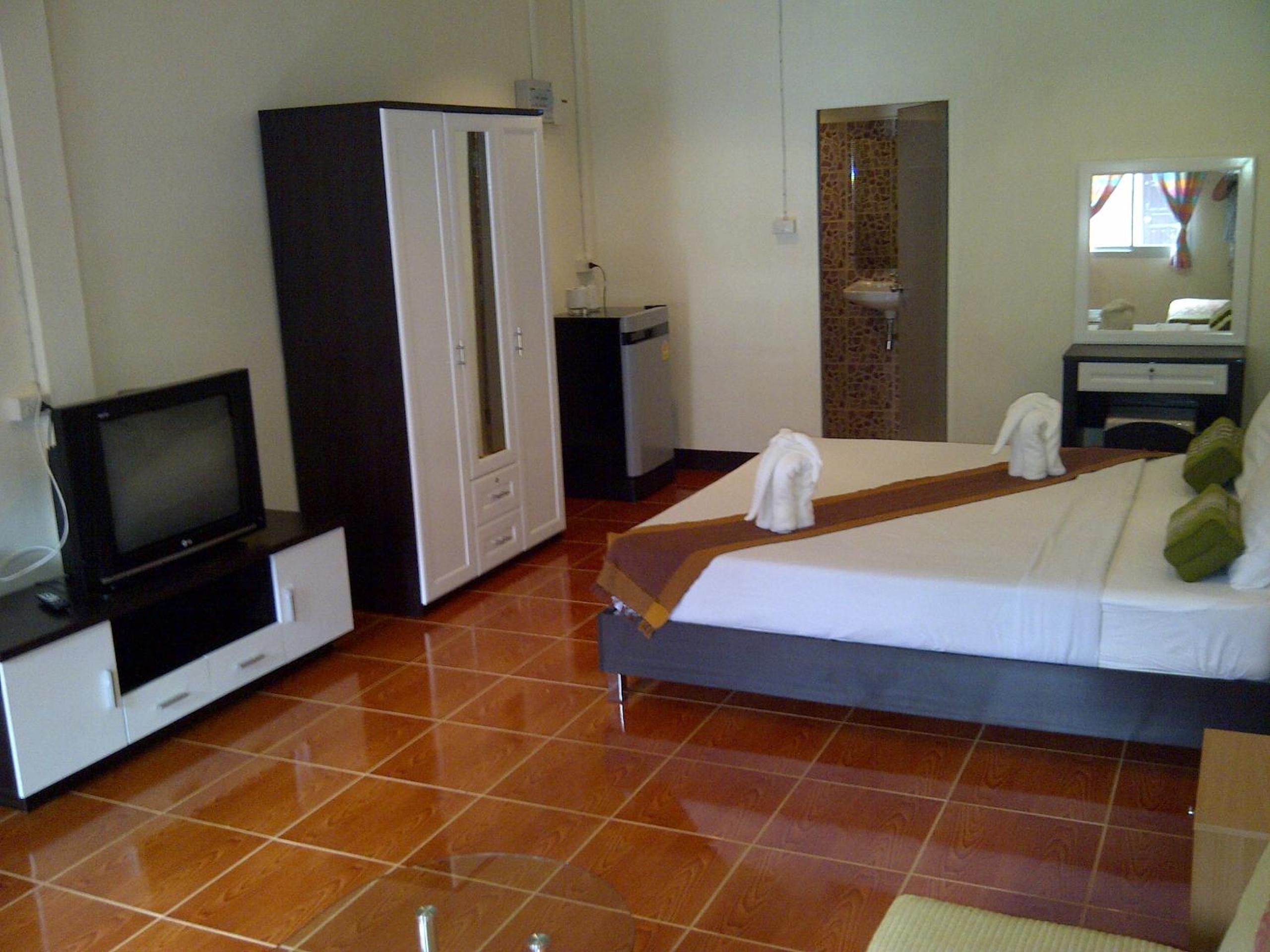 Cottage (L) - Photo 6