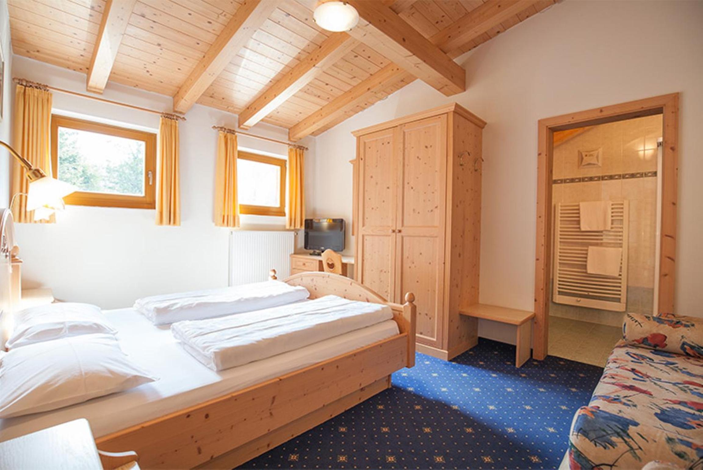 Small Double Room photo 1