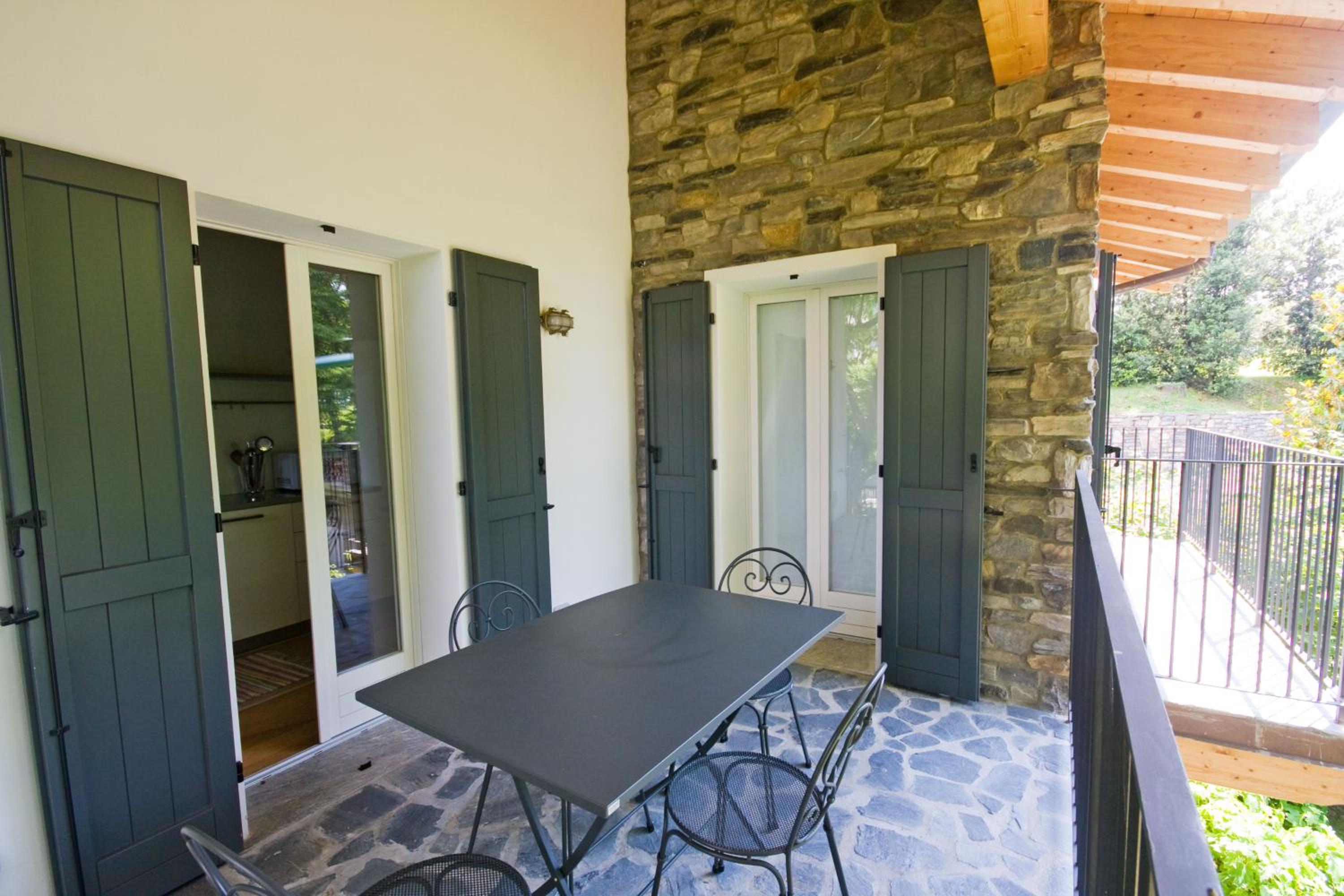 One-Bedroom House photo 2
