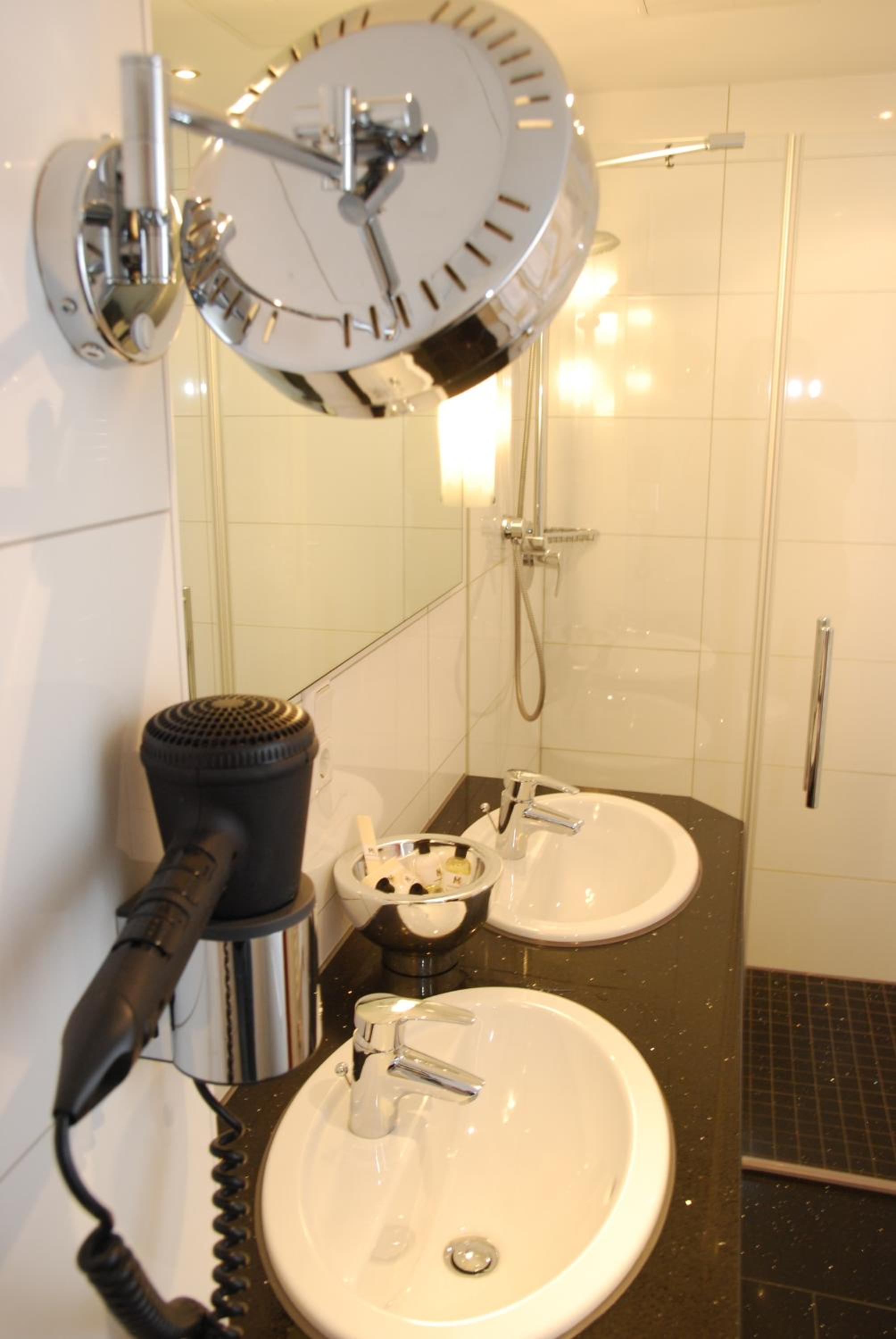 Double Room - Photo 2