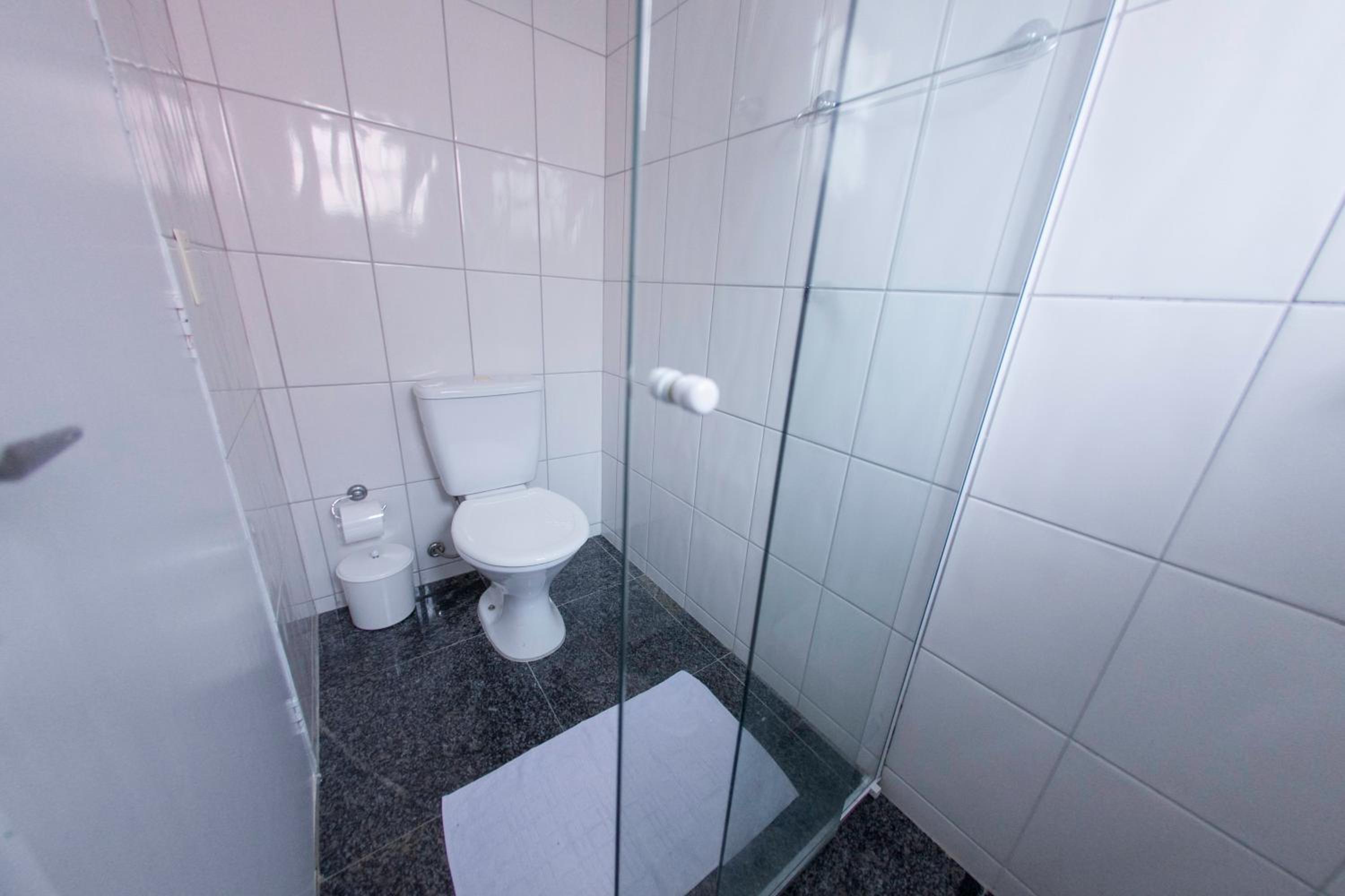 Suite - Photo 2