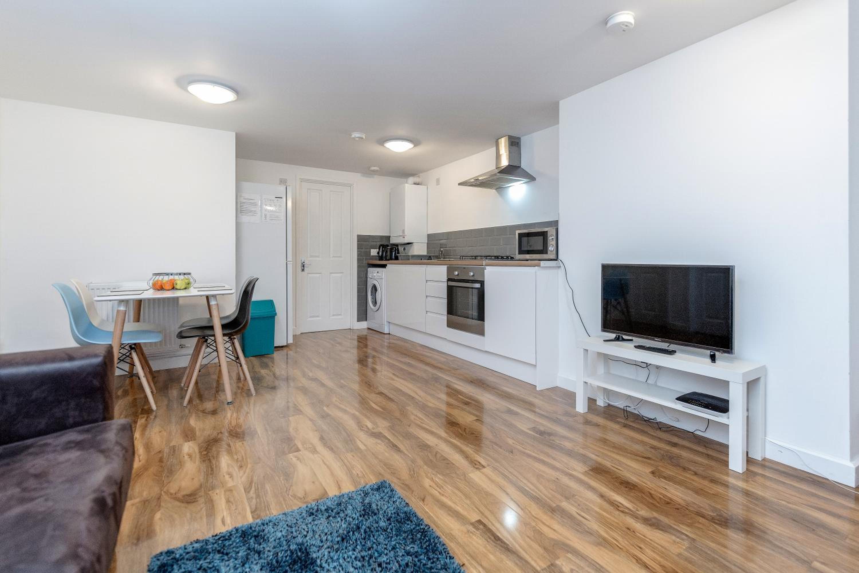 Apartment - Ground Floor photo 2