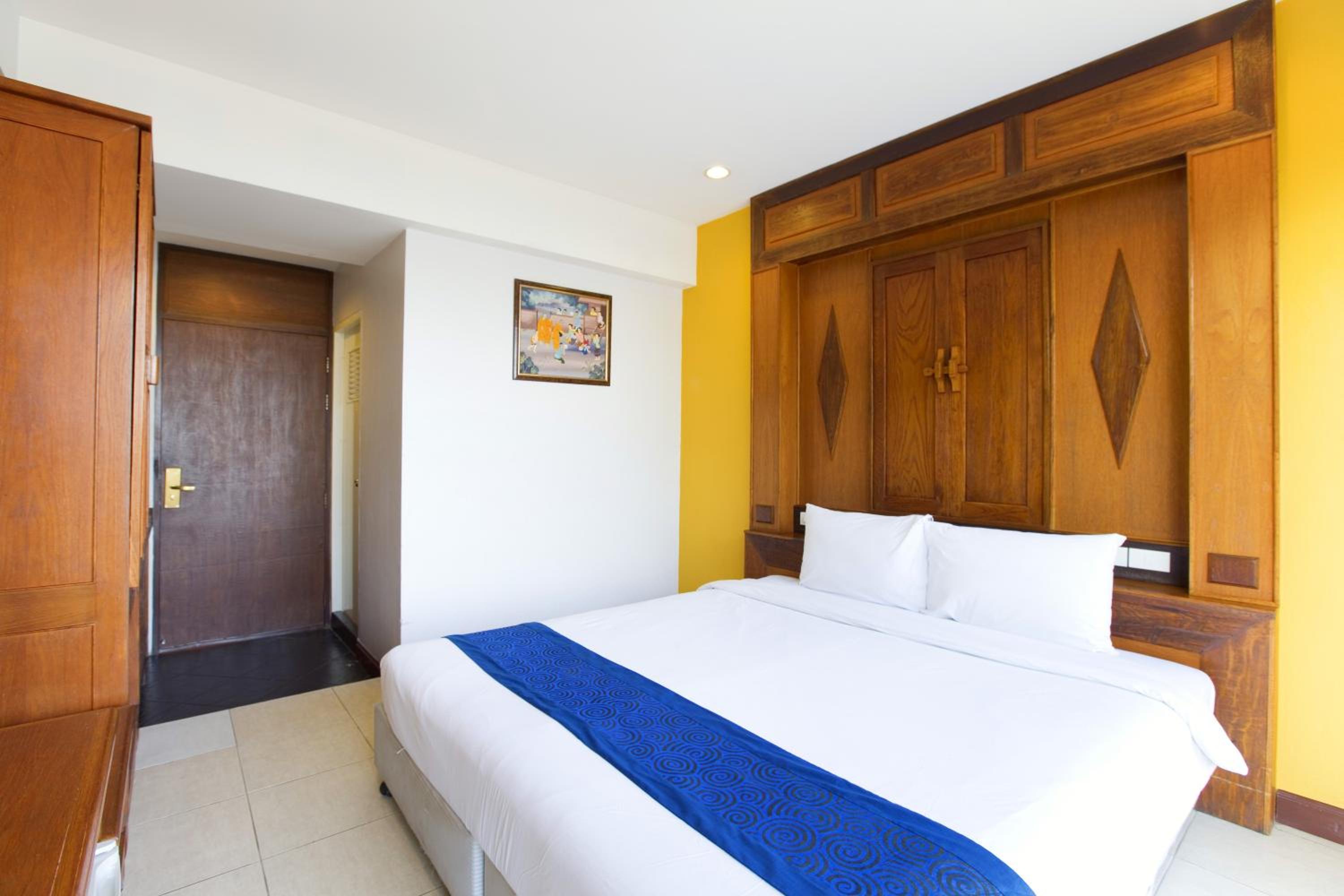 Deluxe Room (Main Building) photo 1