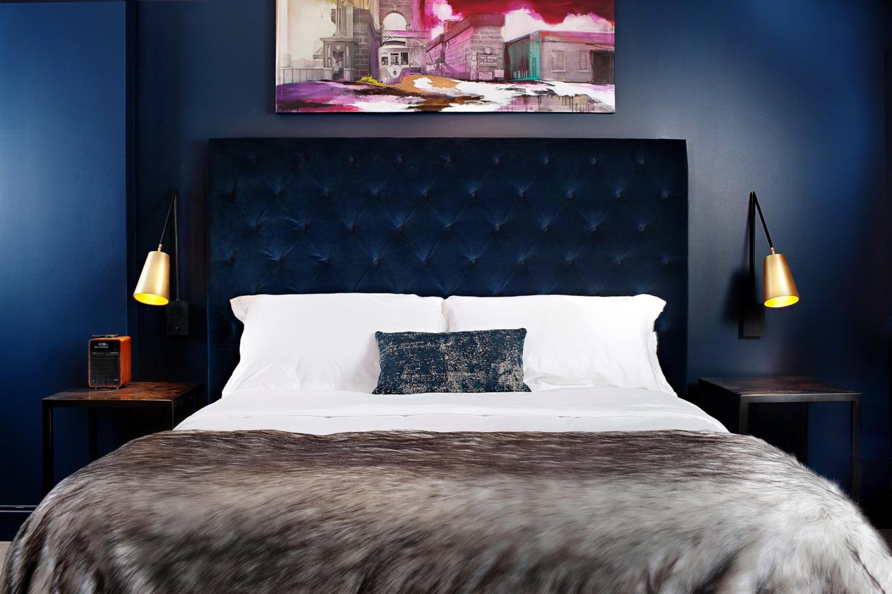 Deluxe King Room photo 3
