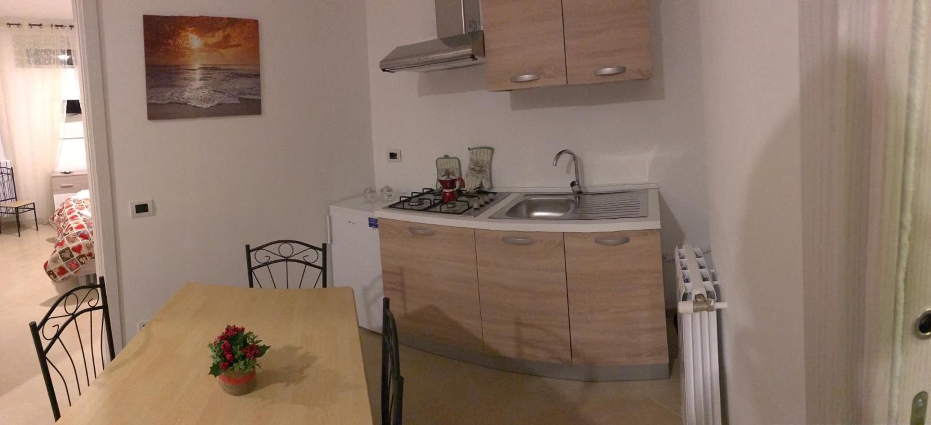 Two-Bedroom Apartment - Photo 2