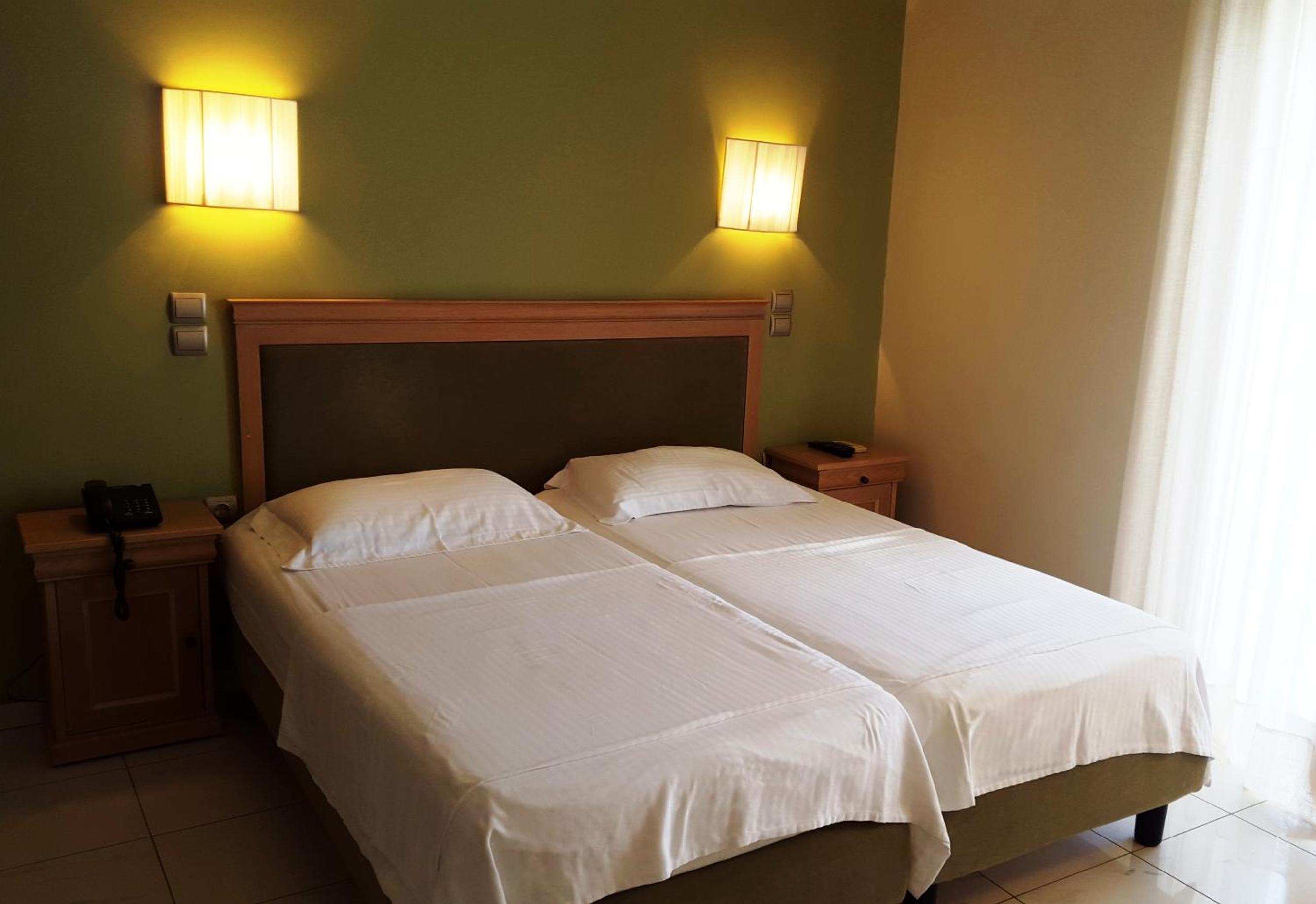 Standard Twin Room photo 3