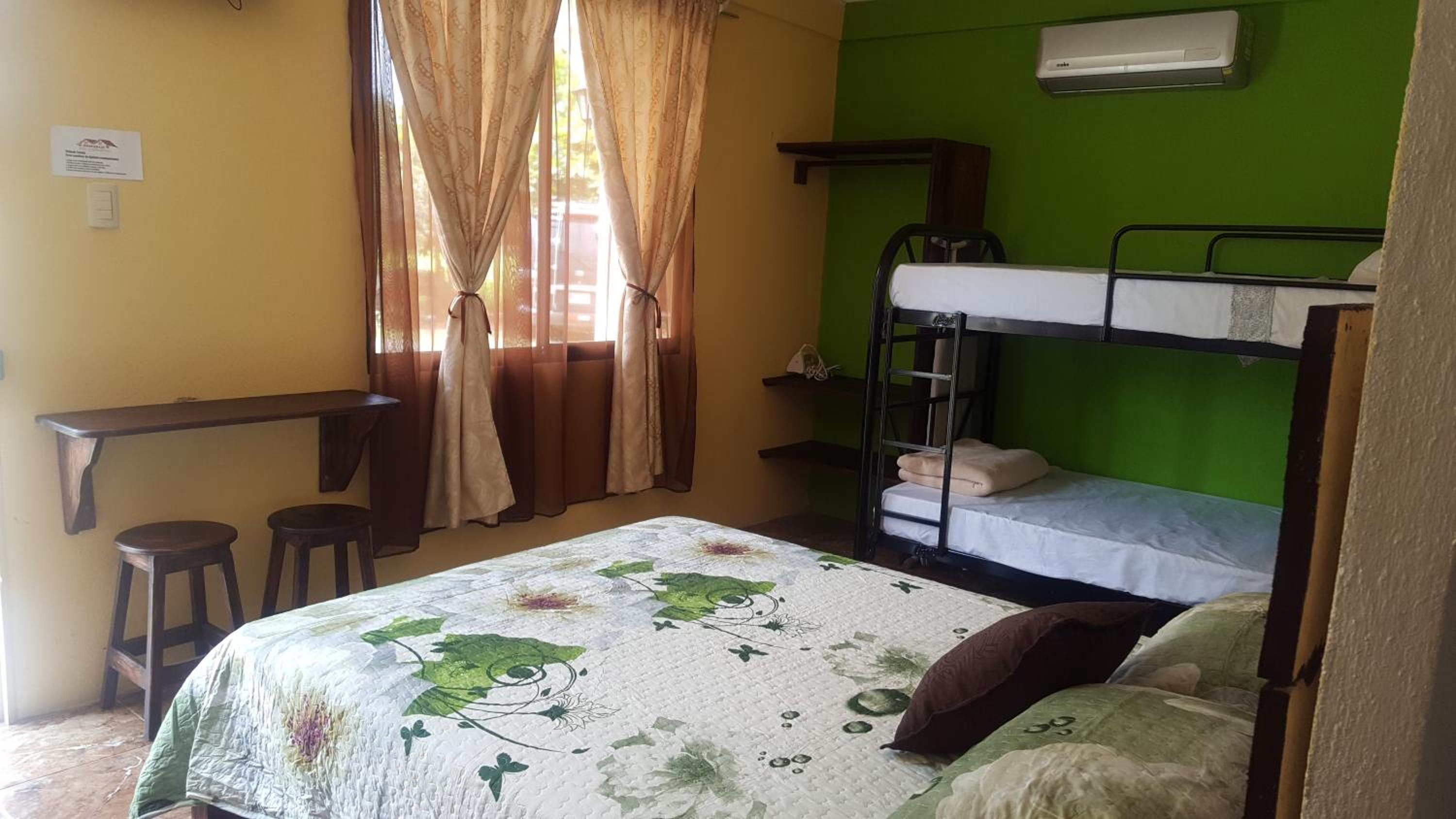 Quadruple Room with Bathroom photo 3
