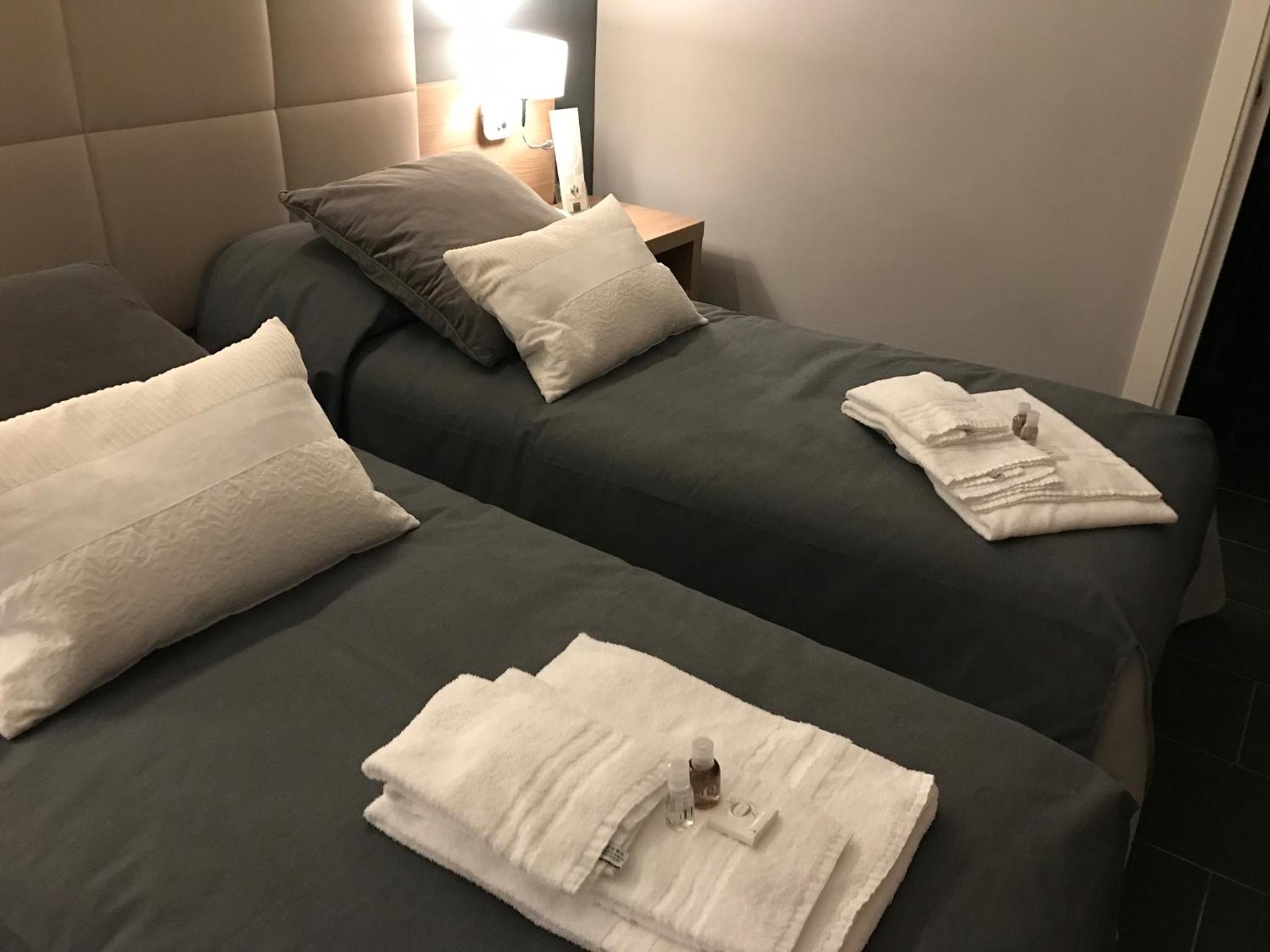 Budget Double or Twin Room - Photo 4