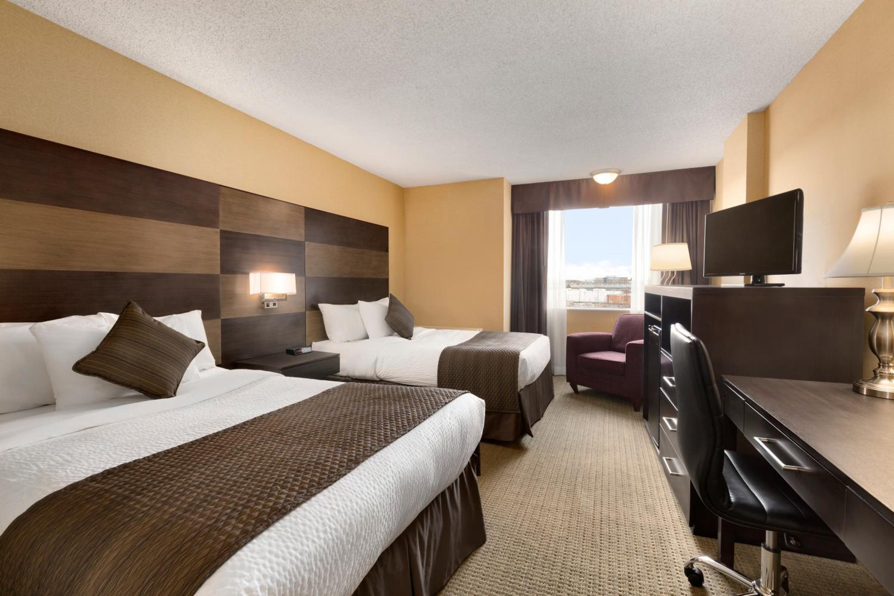 Deluxe Double Room with Two Double Beds - Non-Smoking - Photo 1