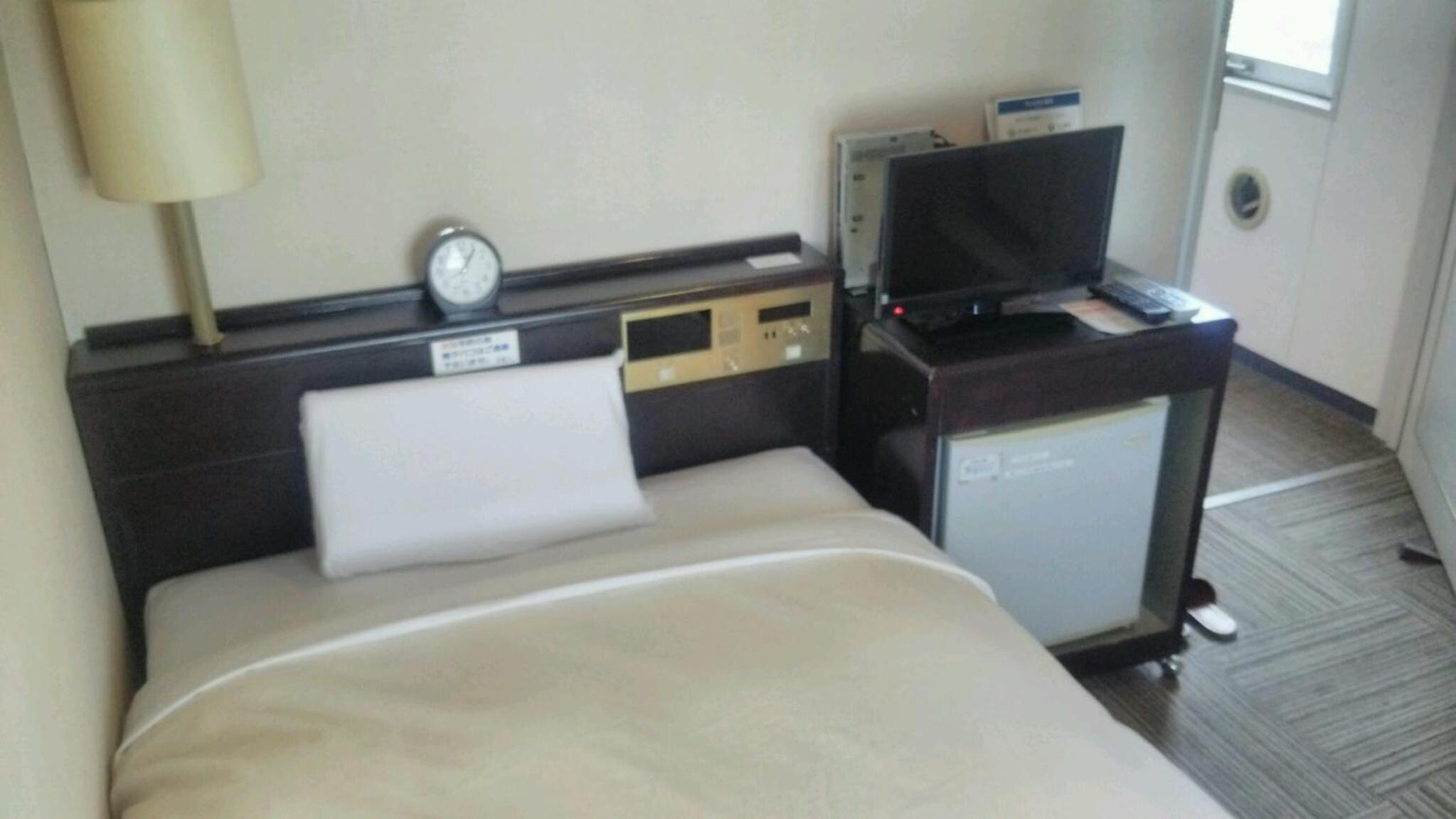 Single Room - Smoking photo 2