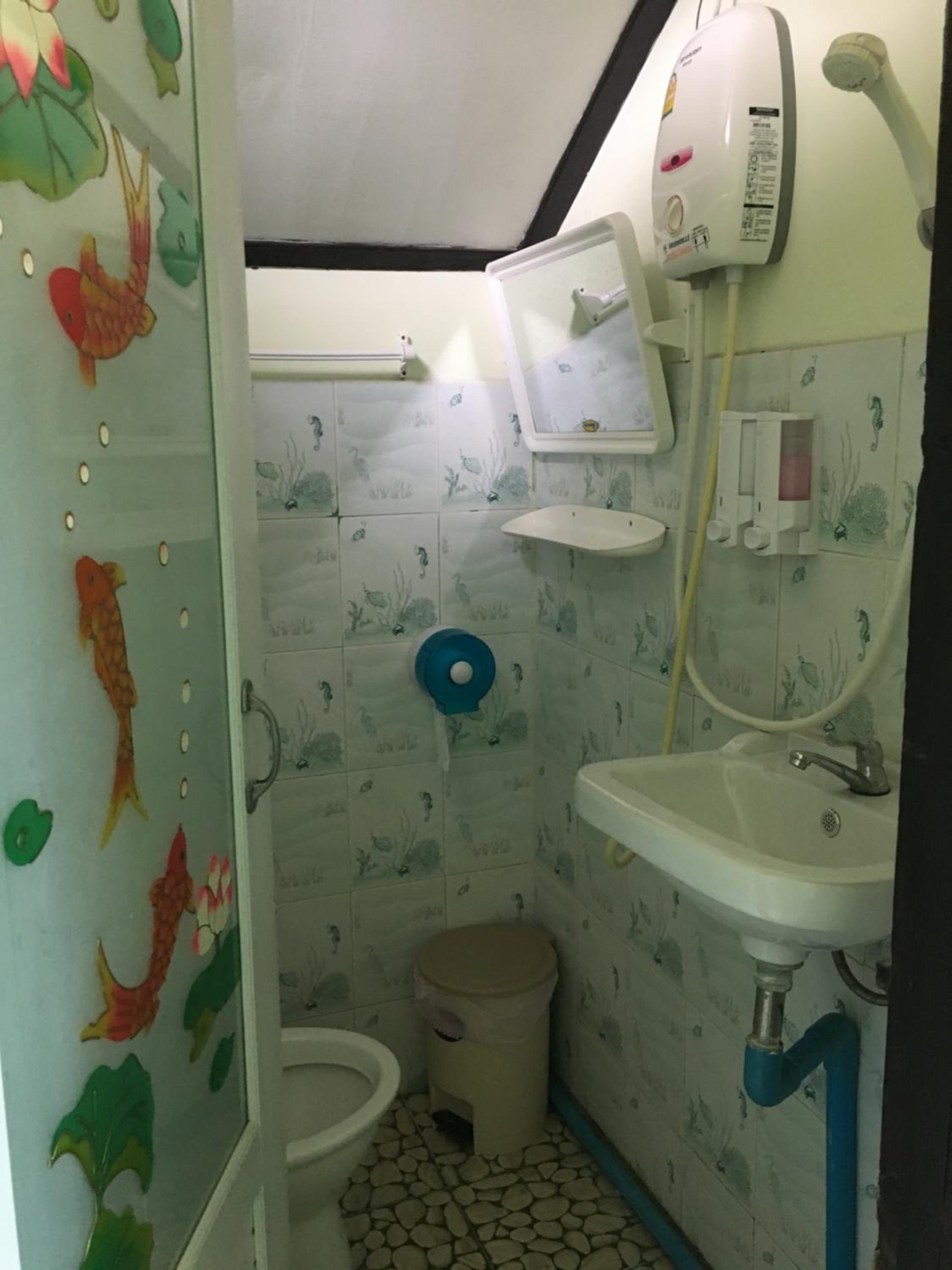 Standard Double Room with Fan - Photo 3