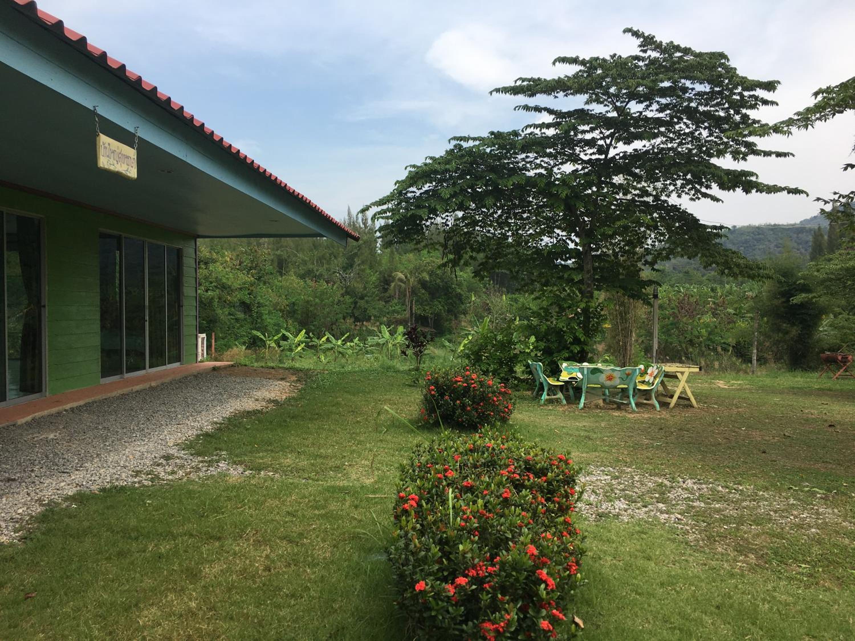 Standard Bungalow with Fan - Photo 5