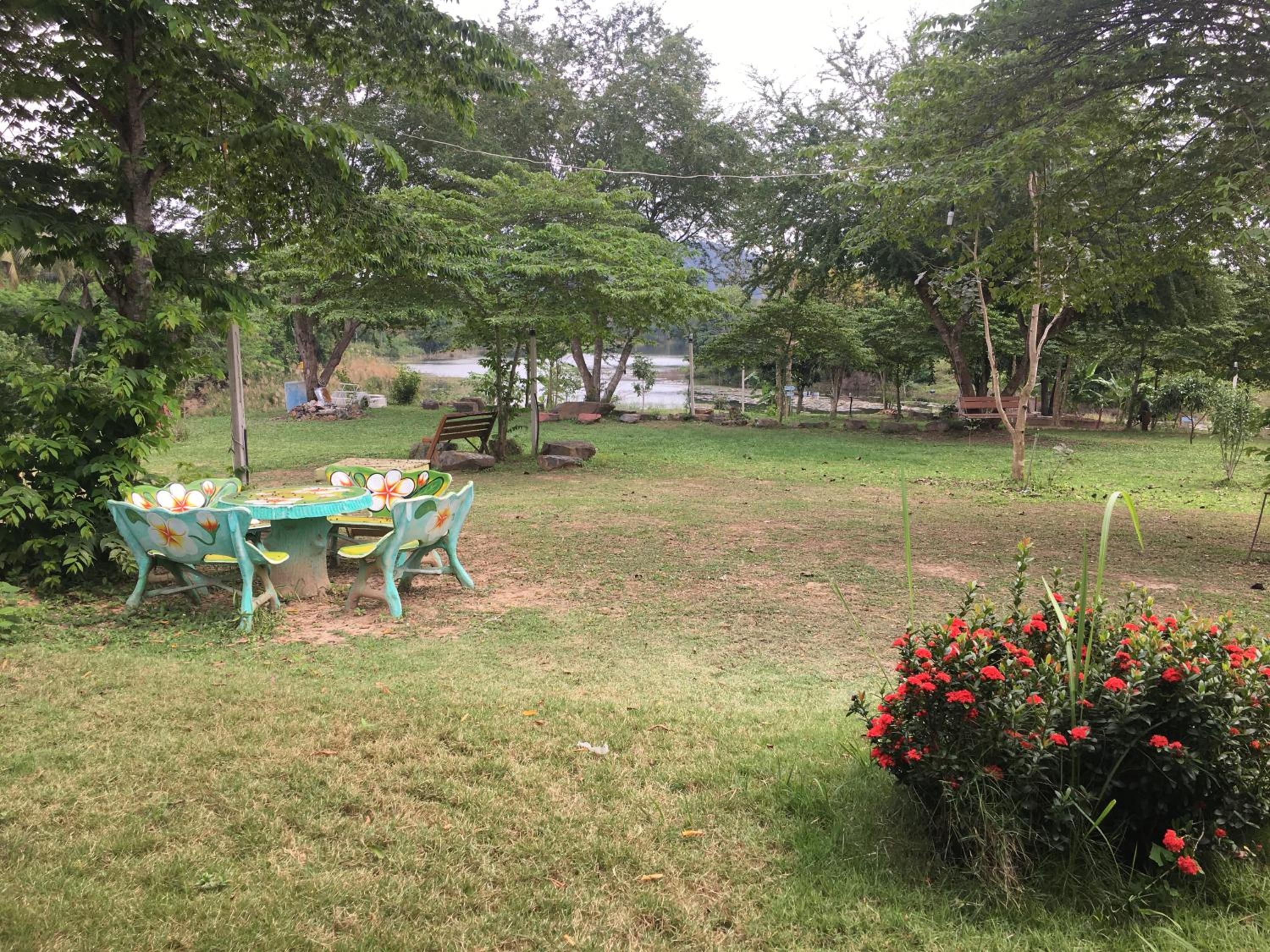 Standard Bungalow with Fan - Photo 15