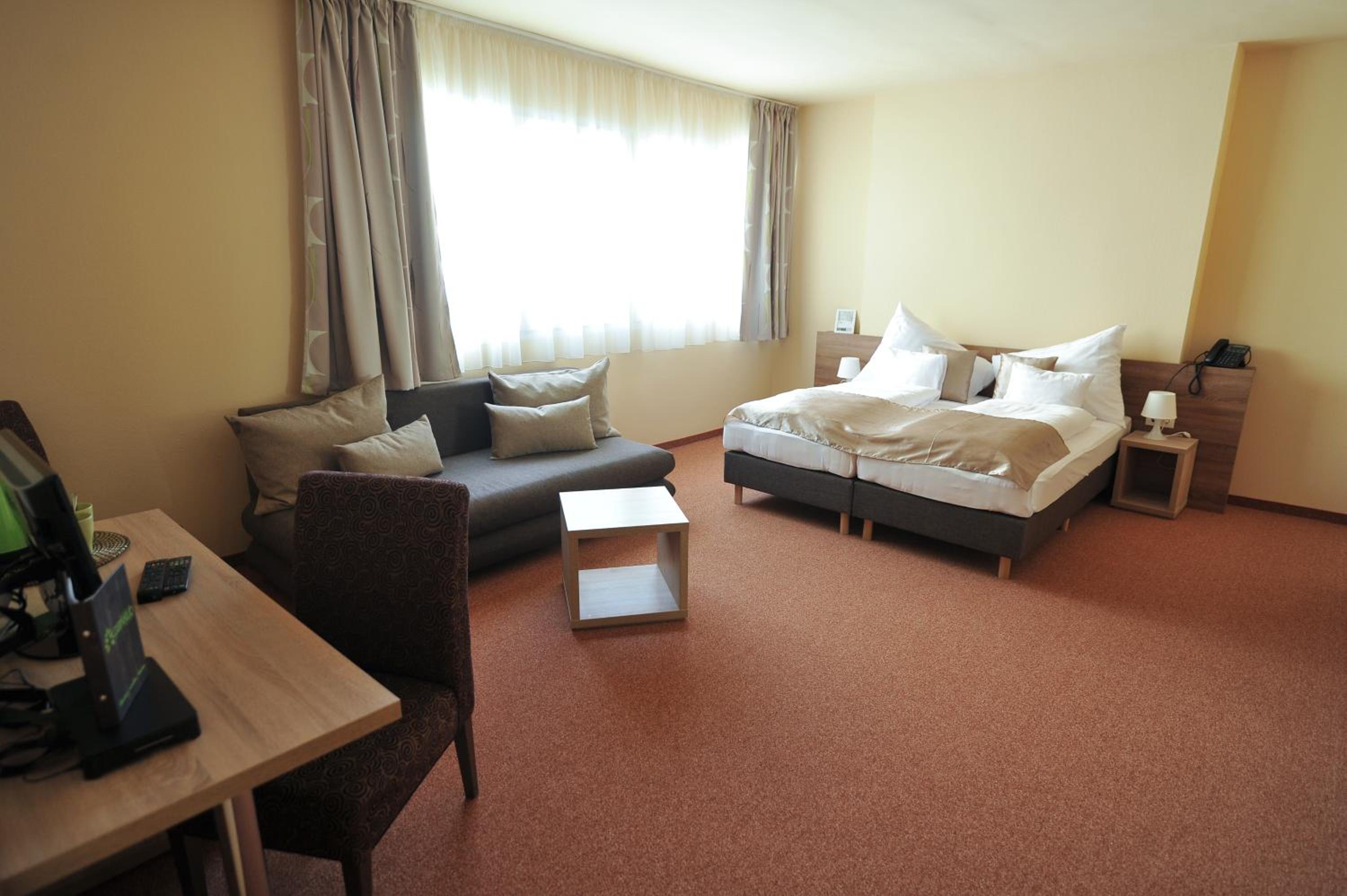 Standard Triple Room - Photo 1