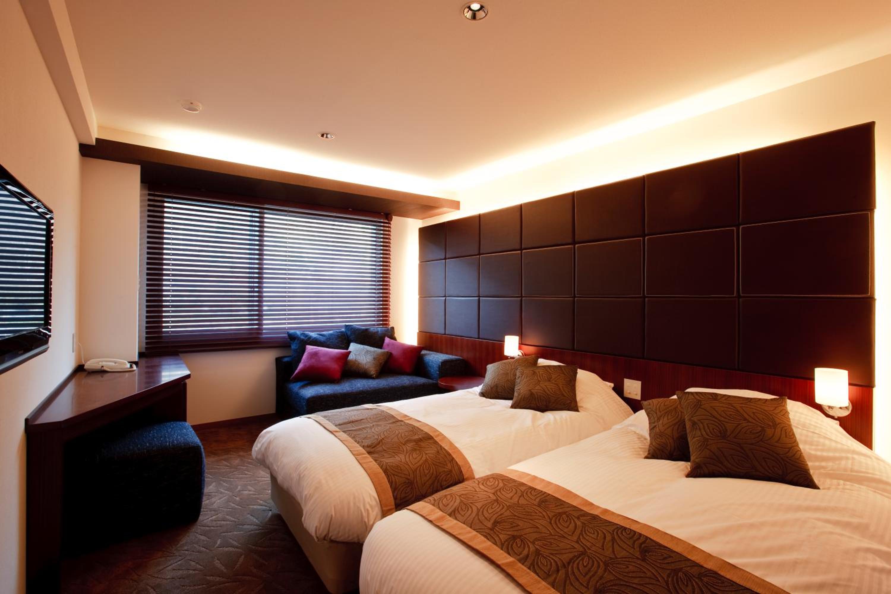 Modern Twin Room Non-Smoking - Photo 1
