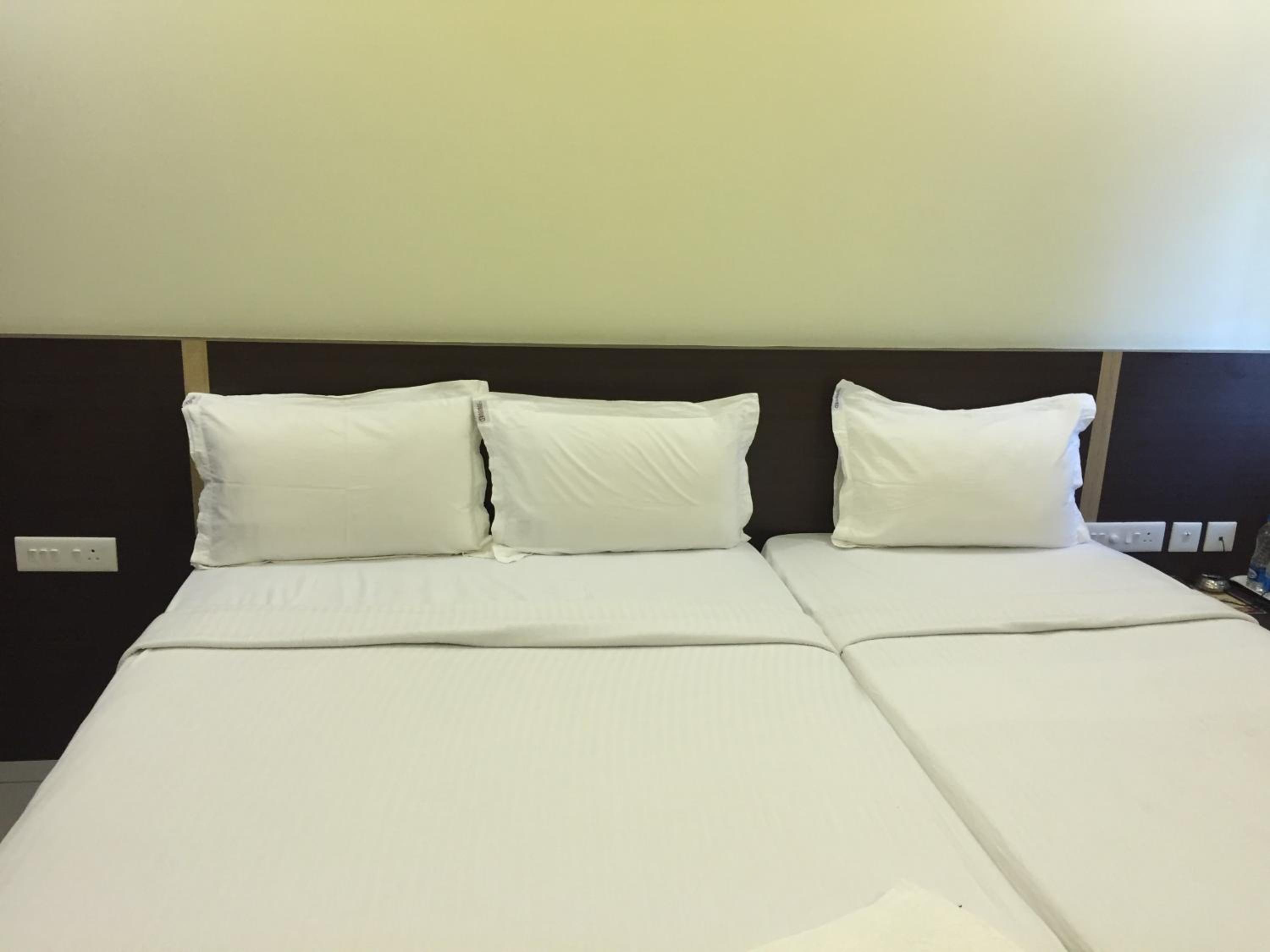 Deluxe Triple Room photo 3