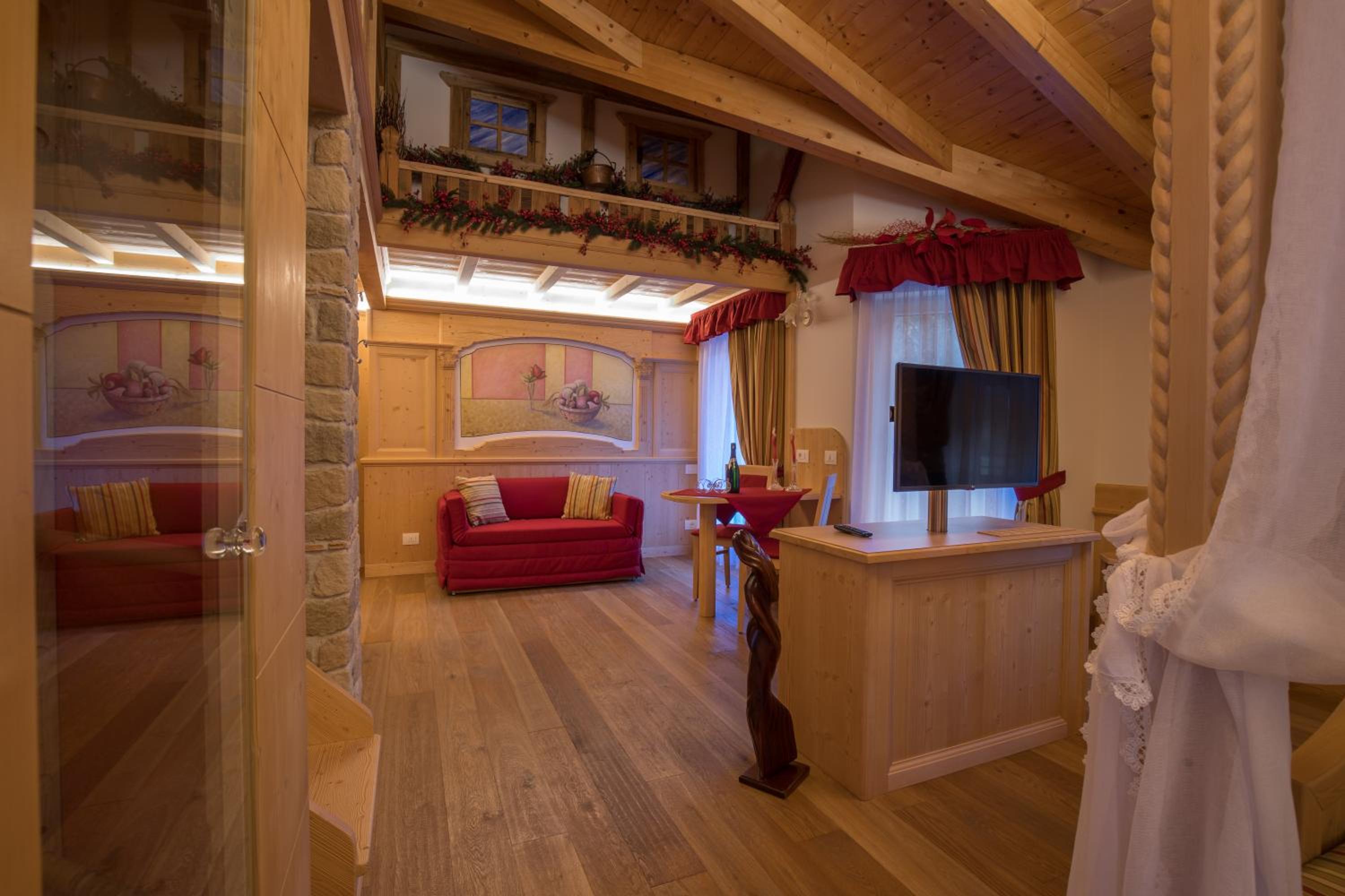 Deluxe Triple Room photo 2