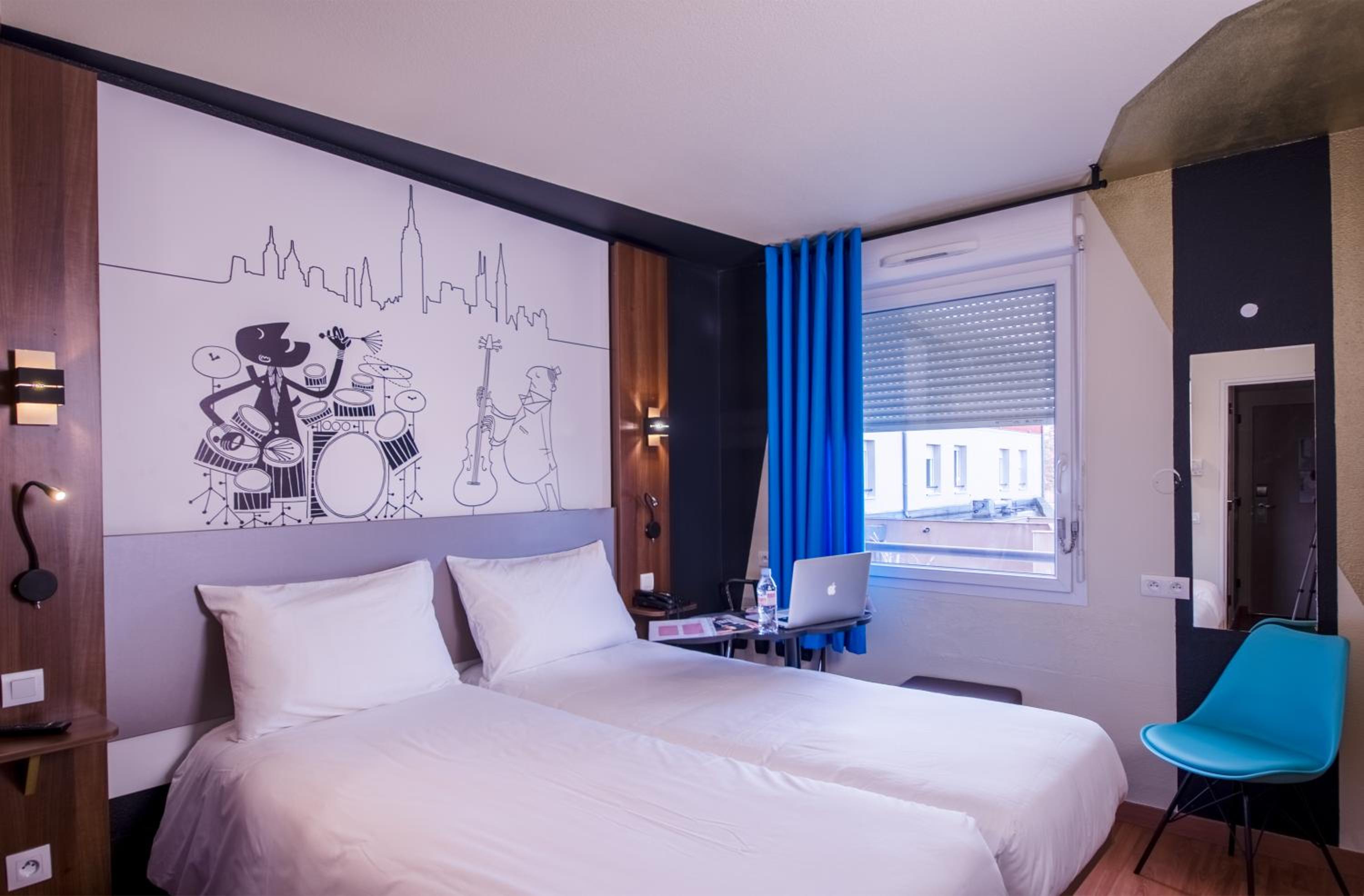 Twin Room - Photo 7